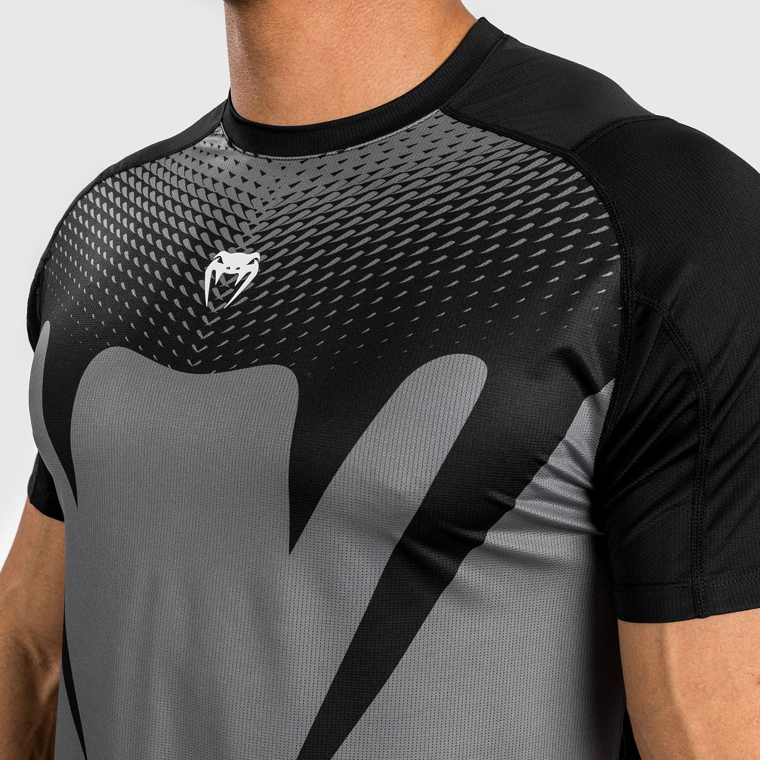 venum-attack-dry-tech-t-shirt-herren-schwarz image 4