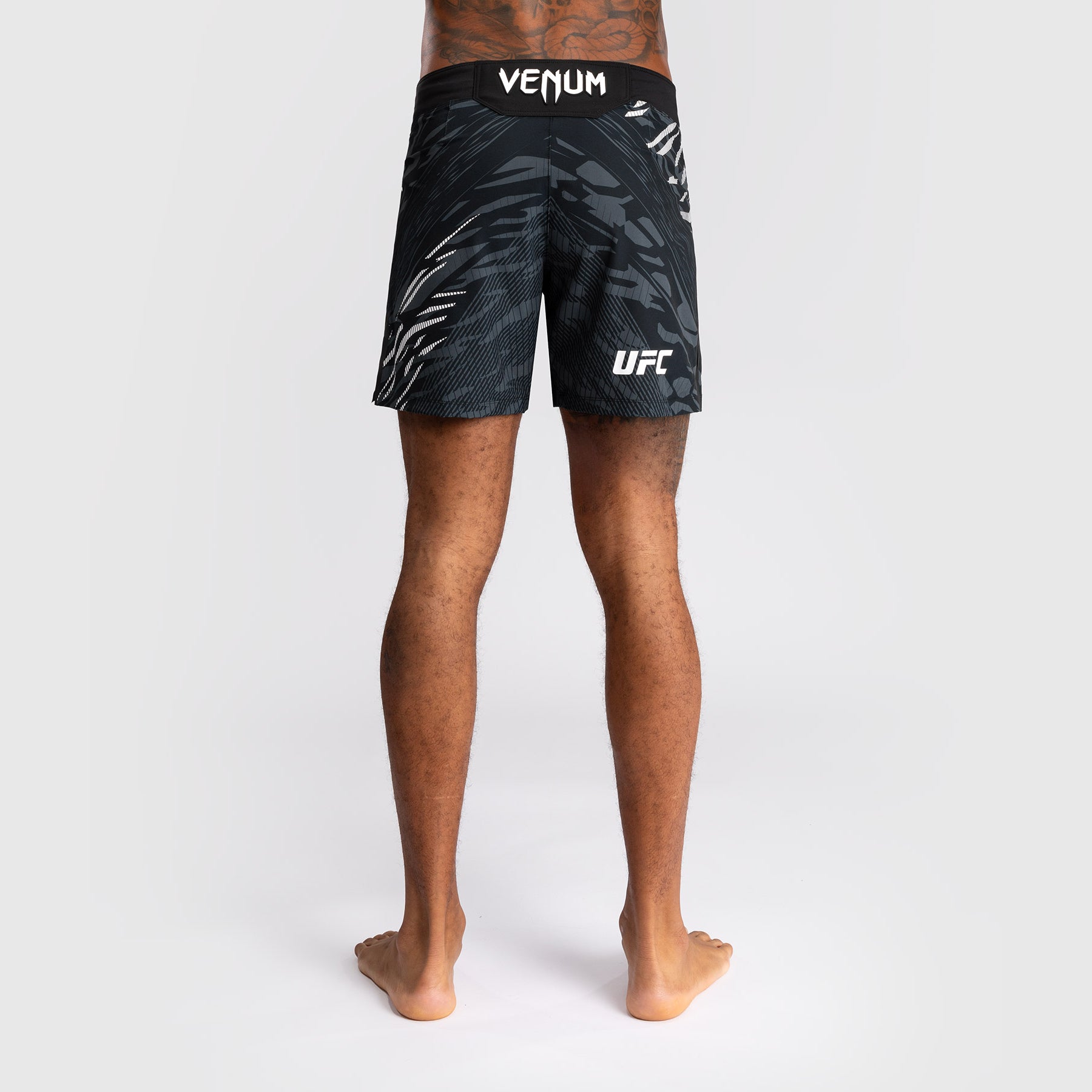 ufc-fusion-by-venum-authentic-fight-night-fight-short-short-fit-schwarz image 3