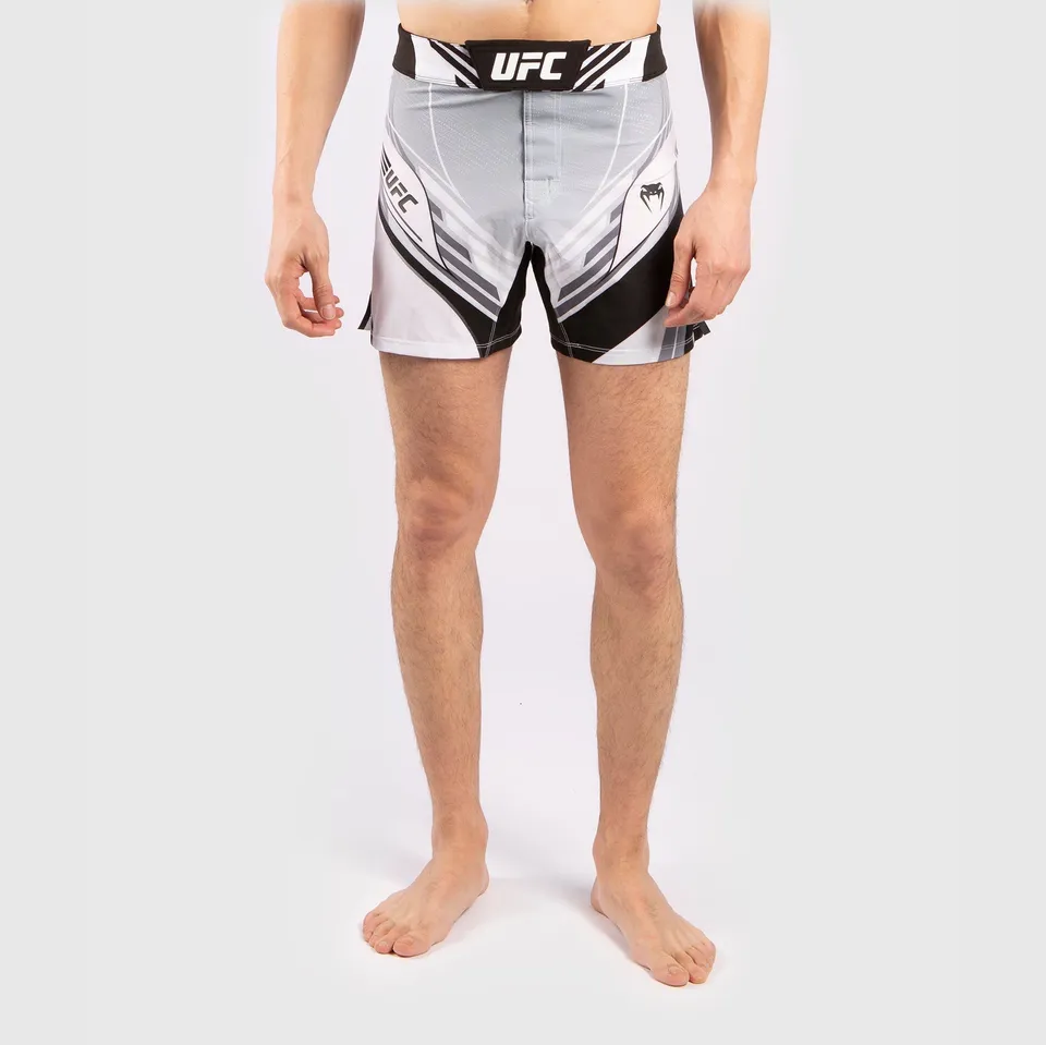 ufc-venum-pro-line-herren-fightshorts-kurz-wei image 1