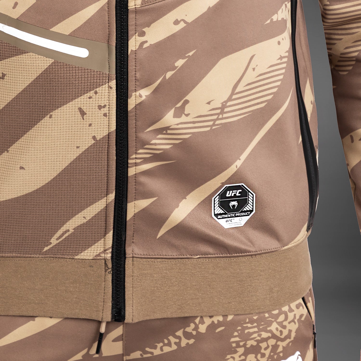 ufc-adrenaline-by-venum-fight-week-herren-zip-hoodie-full-zip-desert-camo image 7