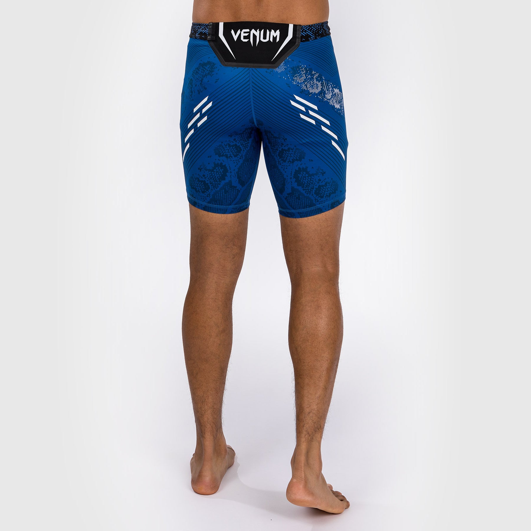 ufc-adrenaline-by-venum-authentic-fight-night-vale-tudo-short-blau-herren image 6