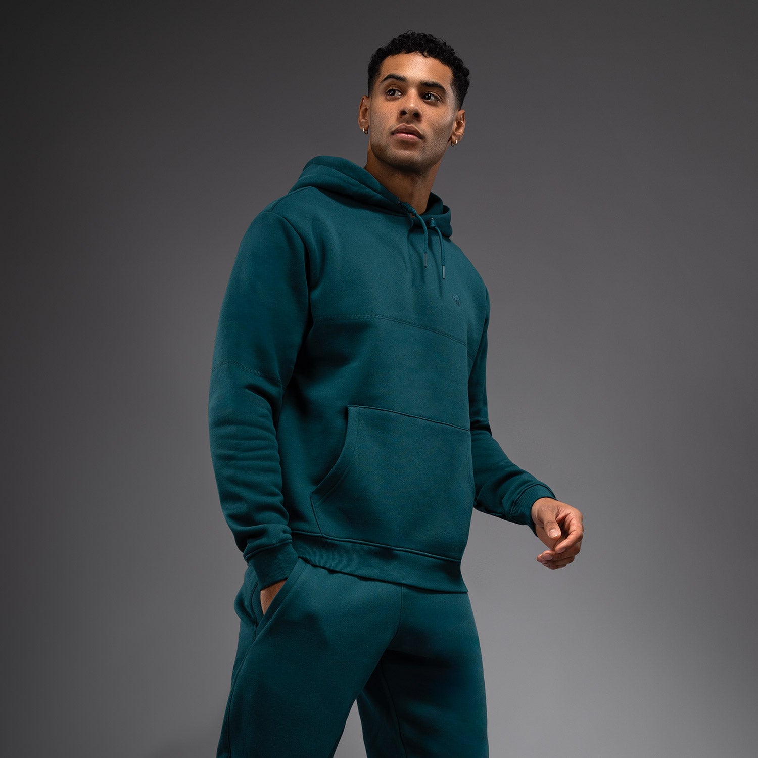 venum-silent-power-hoodie-paon-green image 3