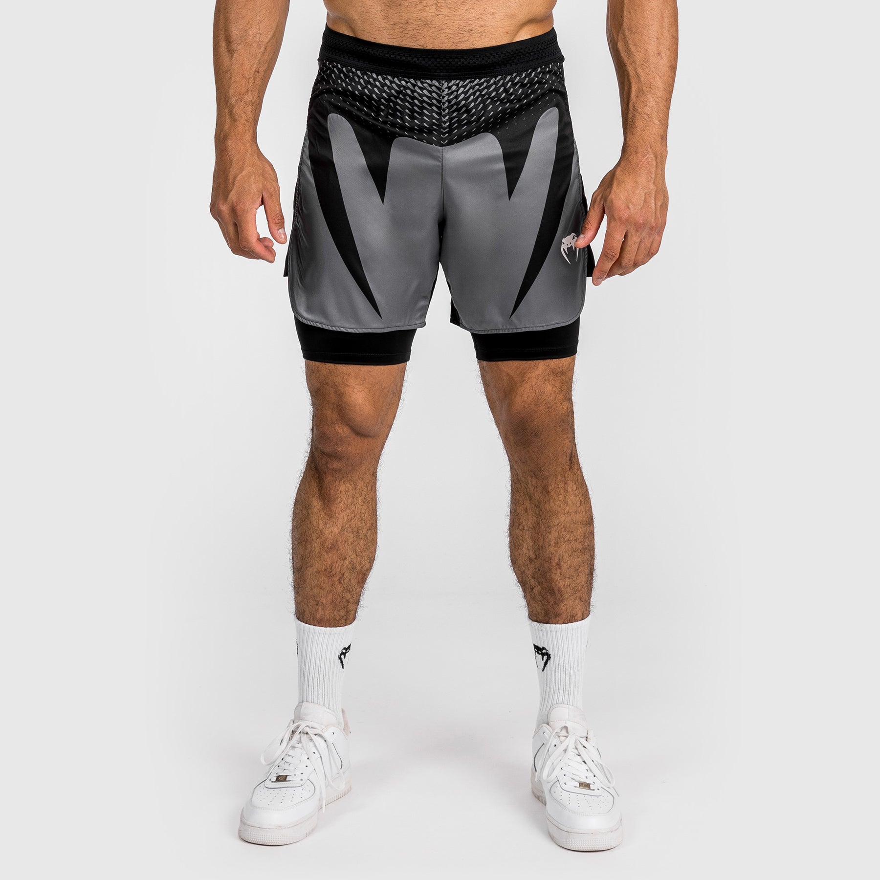 venum-attack-herren-fightshorts-schwarz image 1
