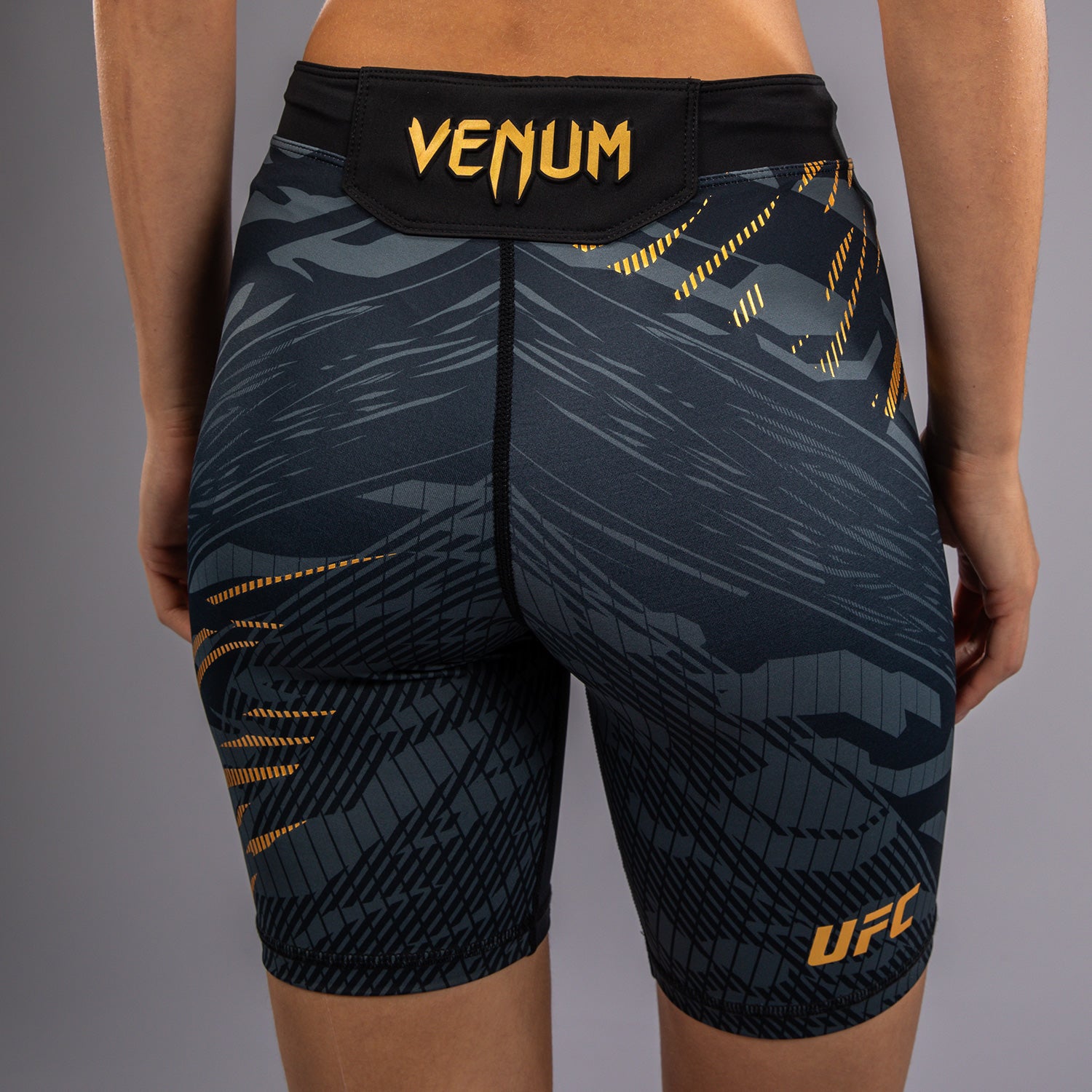 venum-ufc-fusion-by-venum-authentic-fight-night-vale-tudo-shorts-damen-long-fit- image 7