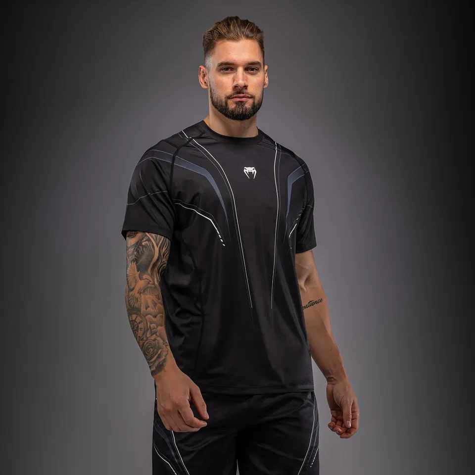 venum-streamline-dry-tech-t-shirt-schwarz-wei-f-r-herren image 1