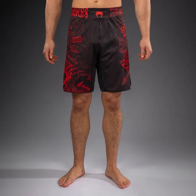 venum-wolf-atak-fightshorts-schwarz-rot image 1