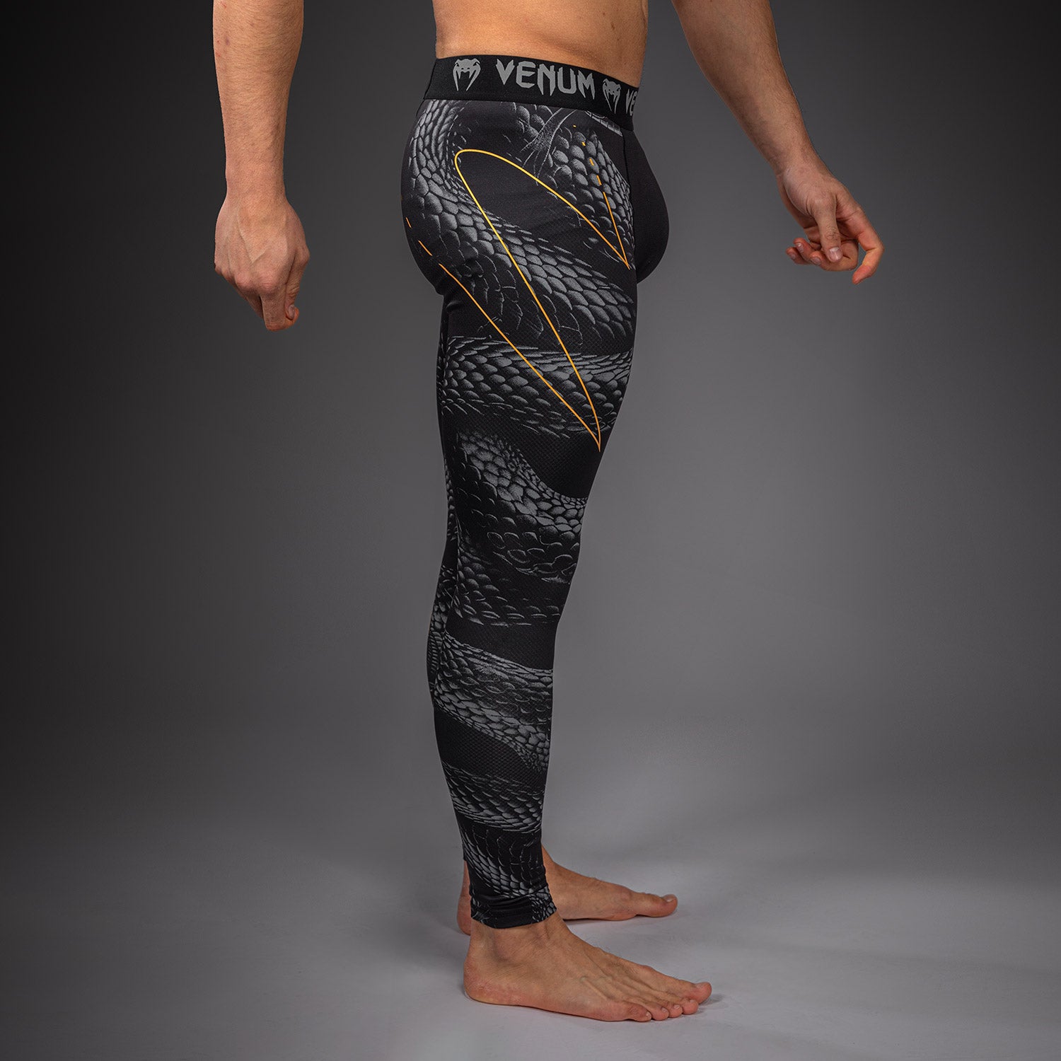 venum-matupa-spats-schwarz-grau-gold-herren image 3