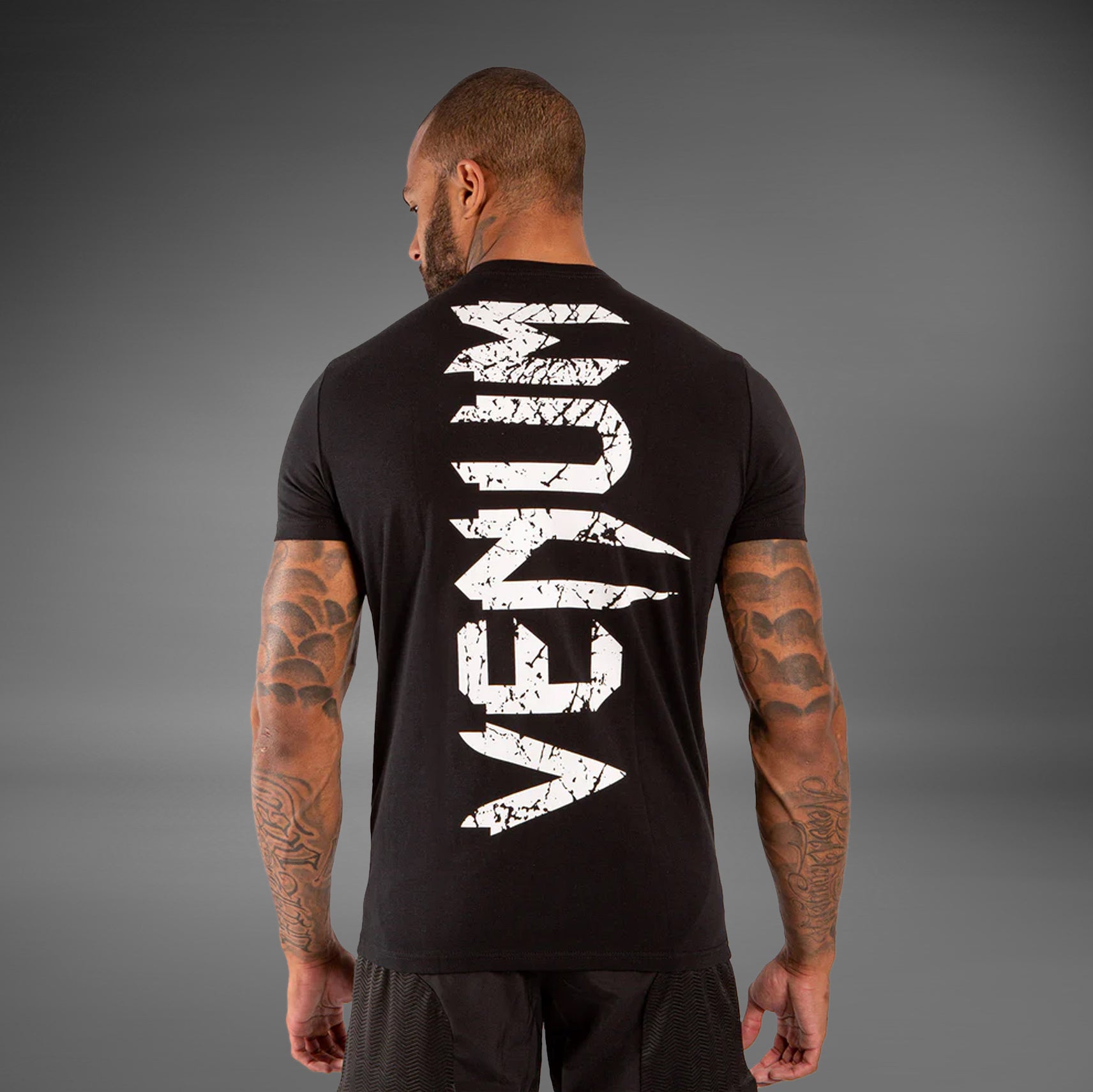 venum-giant-t-shirt-schwarz image 2
