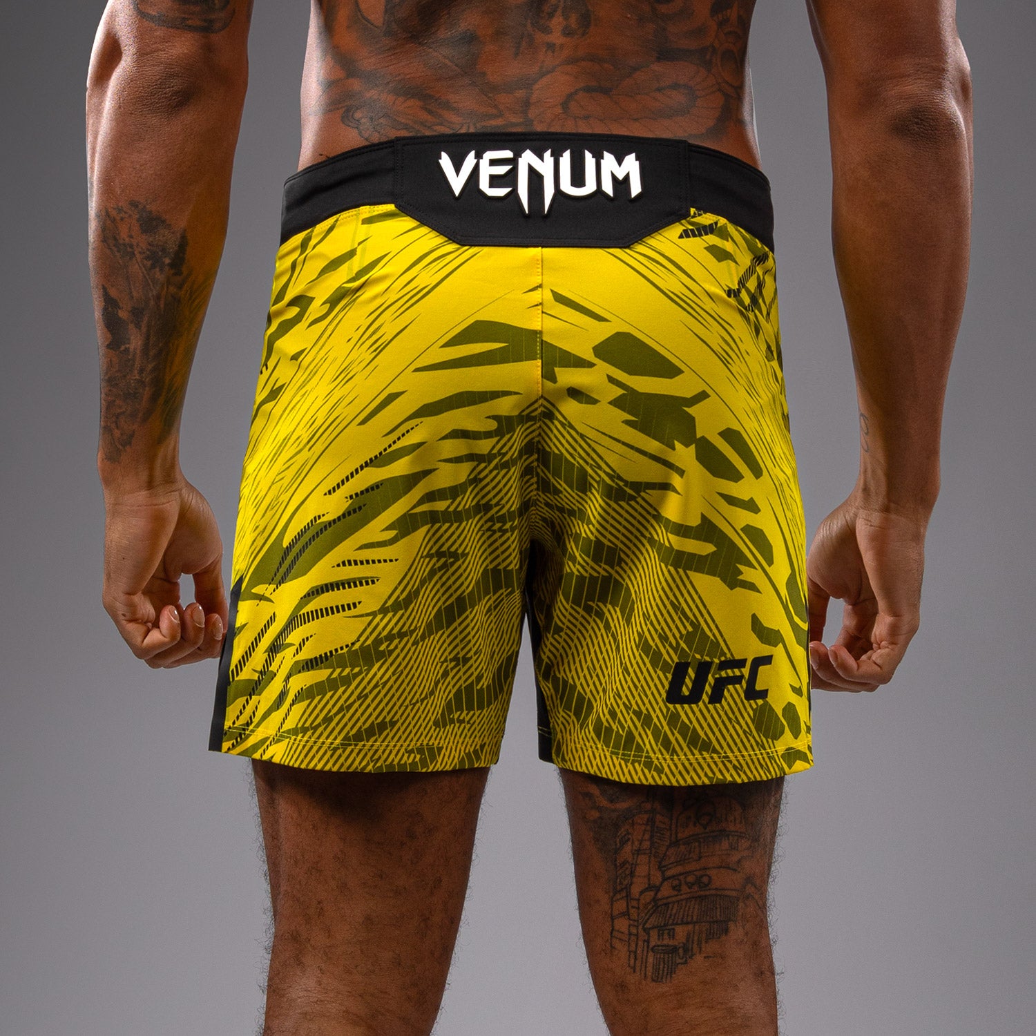 ufc-fusion-by-venum-authentic-fight-night-fight-short-short-fit-gelb image 8