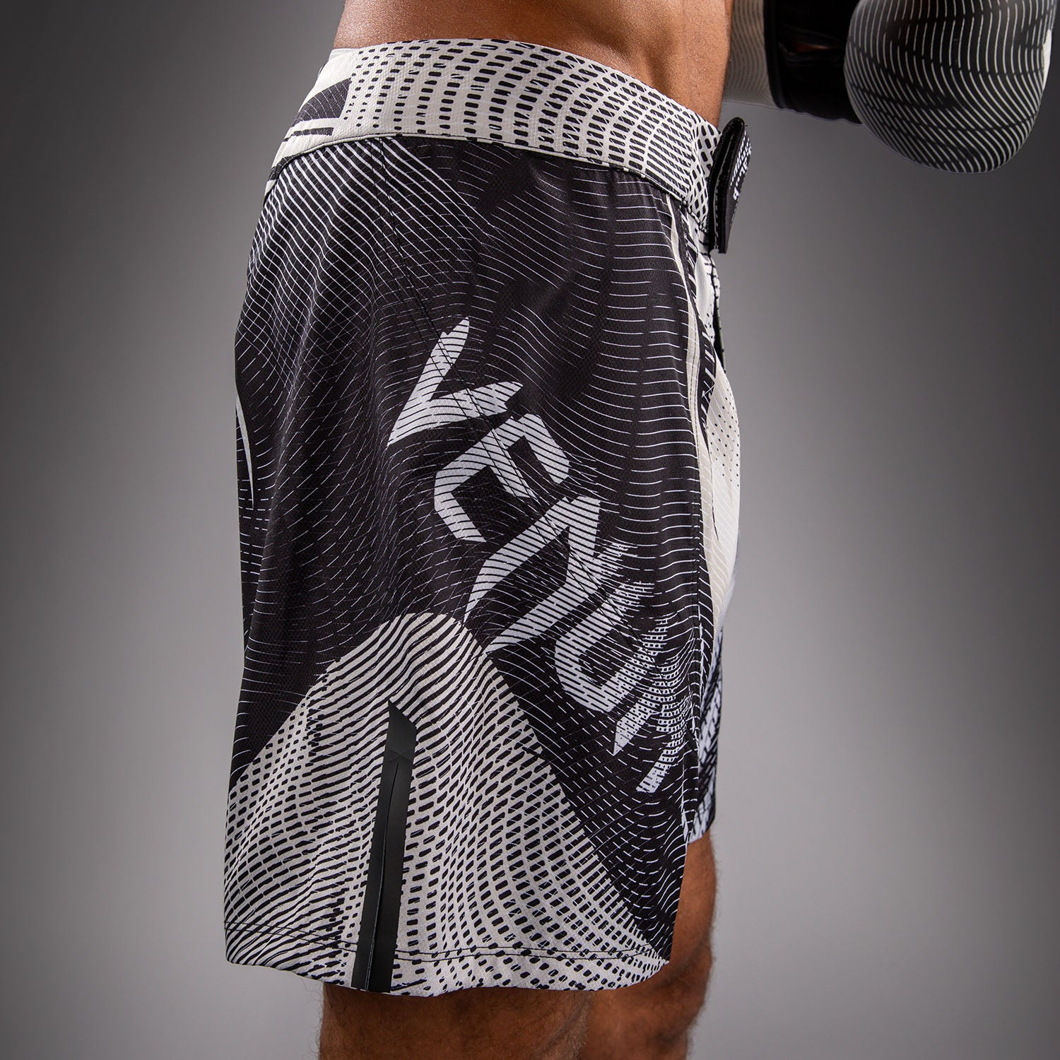 venum-galactic-3-0-fightshorts-cremewei-schwarz image 8