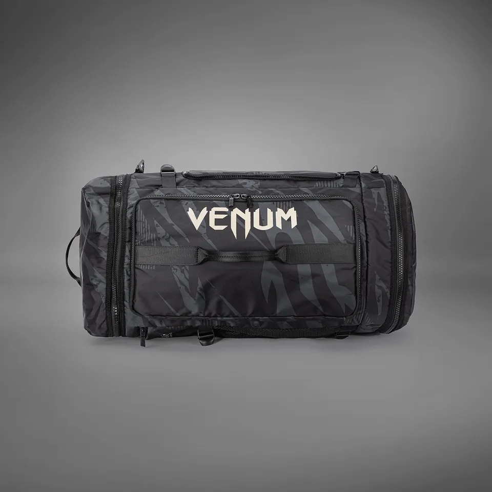 ufc-adrenaline-by-venum-fight-week-sporttasche-urban-camo image 1