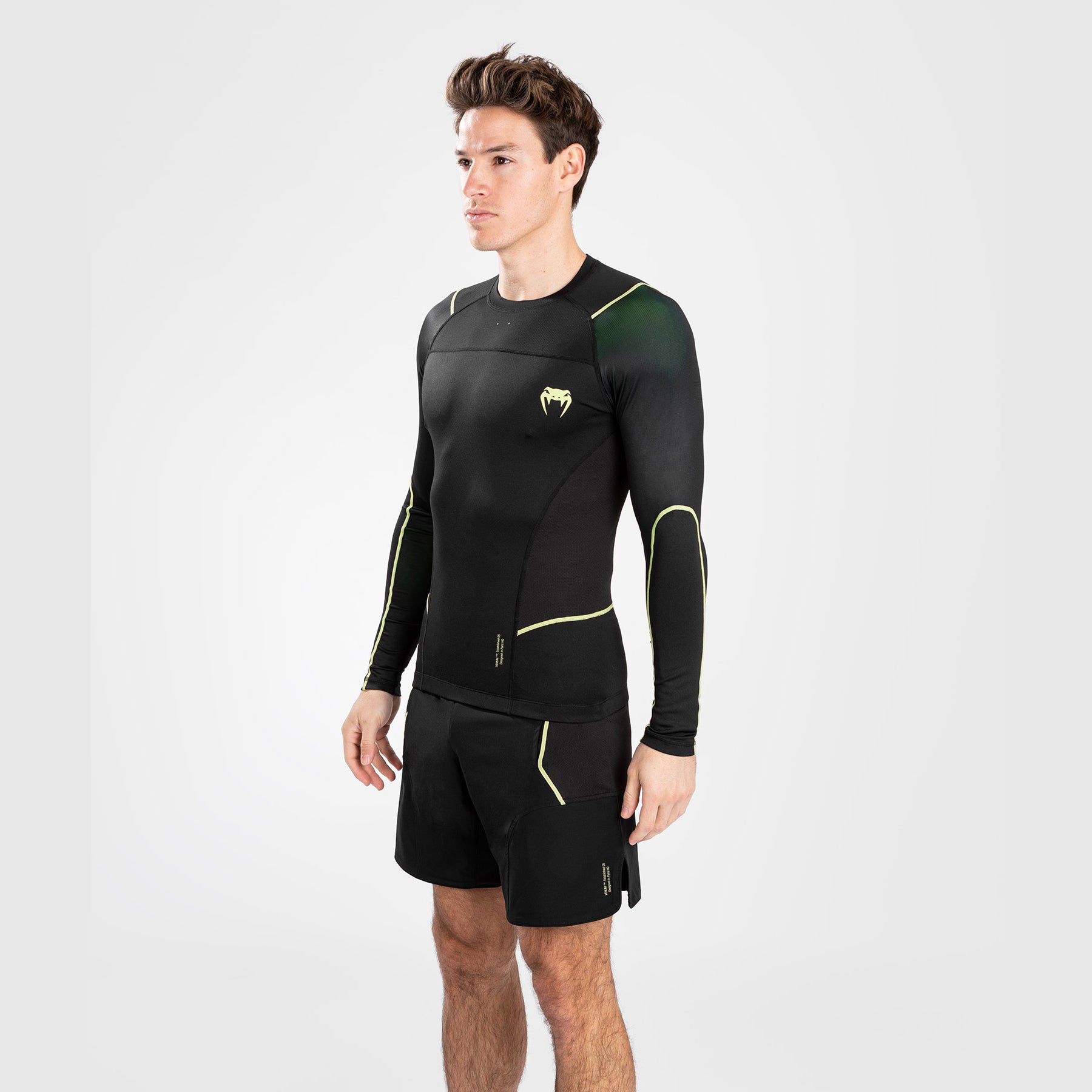 venum-fusion-2-0-rashguard-herren-langarm-schwarz-gelb image 4