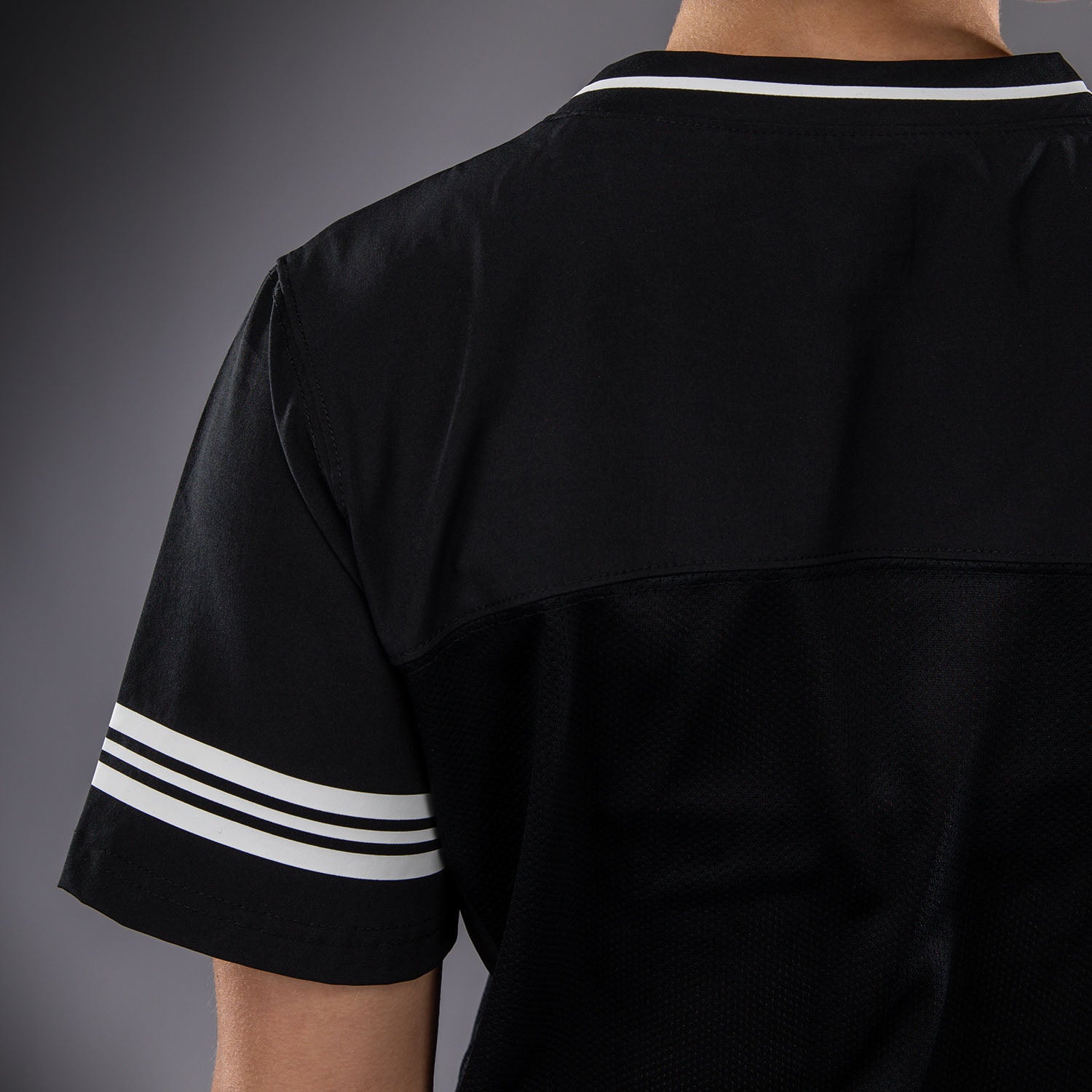 venum-flag-football-trikot-damen-schwarz image 5