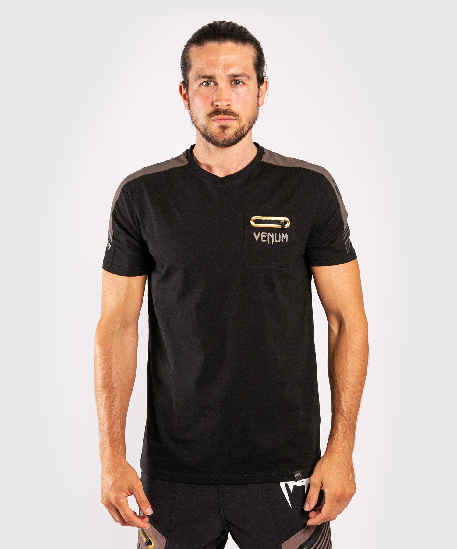 venum-cargo-t-shirt-herren-schwarz-grau image 1