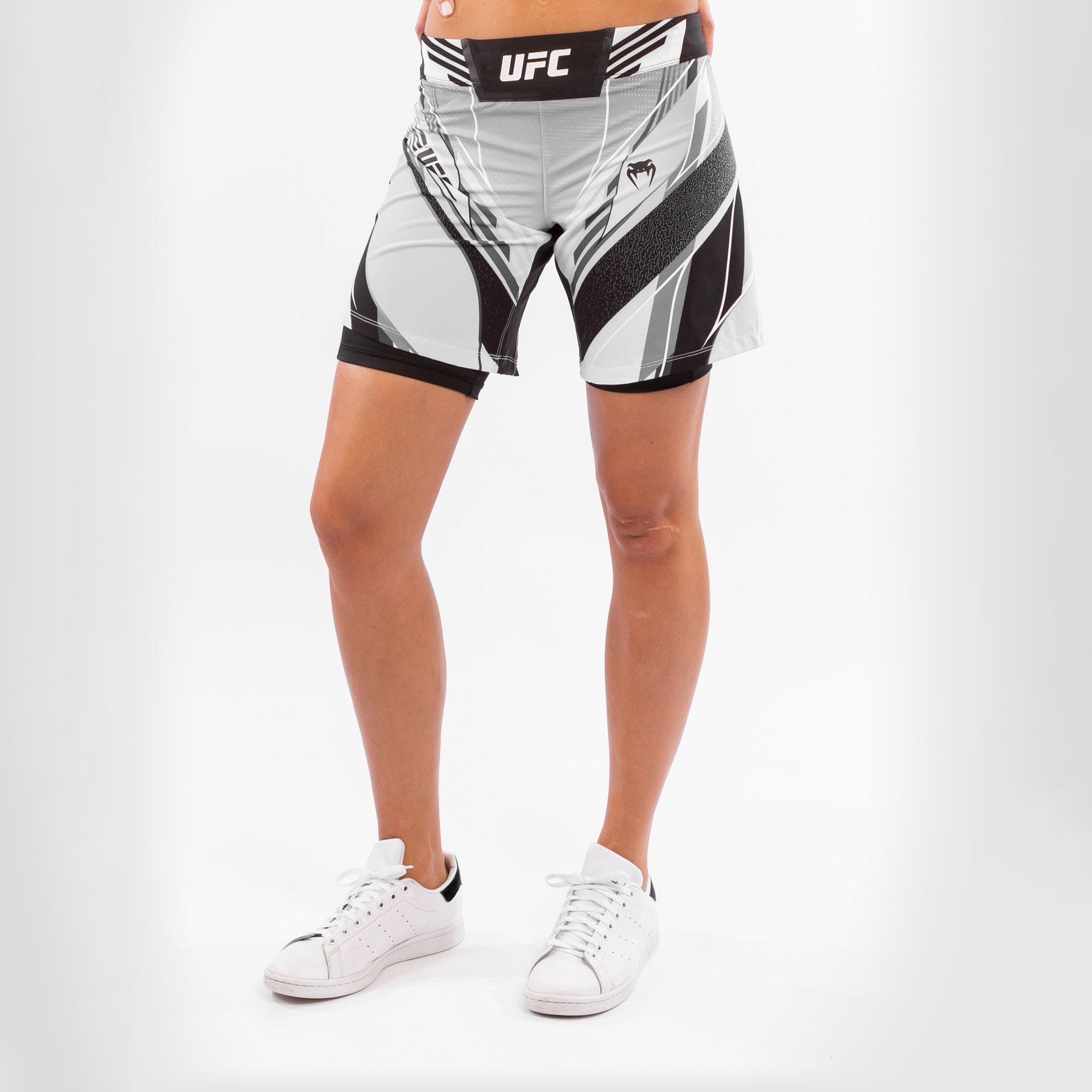 ufc-venum-authentic-fight-night-damen-shorts-long-fit-wei image 3