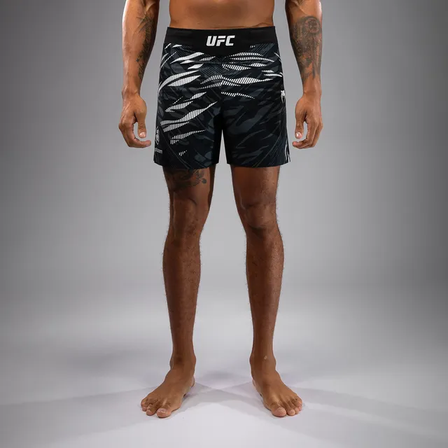 venum-ufc-fusion-authentic-fight-night-fight-short-short-fit-schwarz-herren image 1