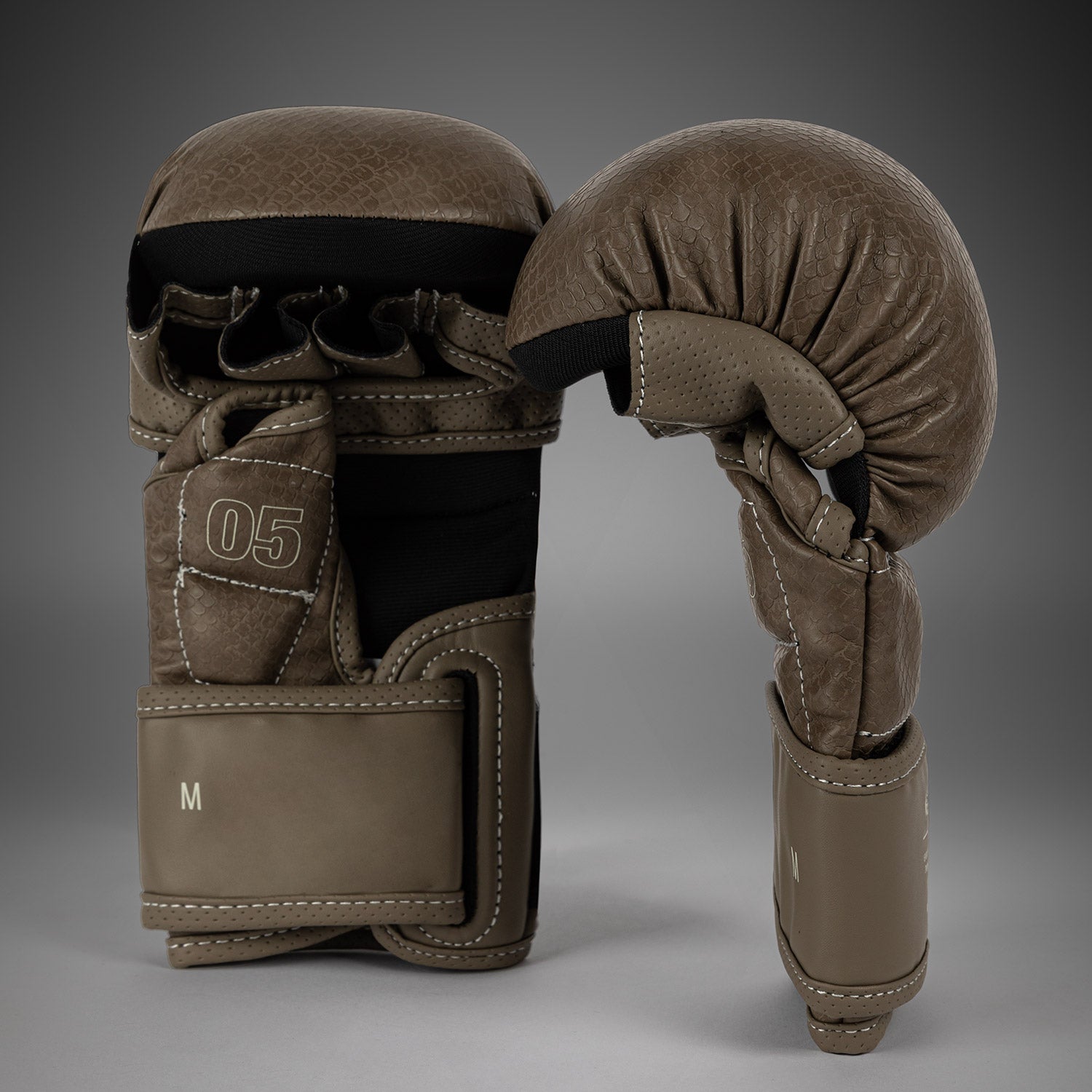 venum-impact-evo-scales-mma-sparringhandschuhe-braun image 4