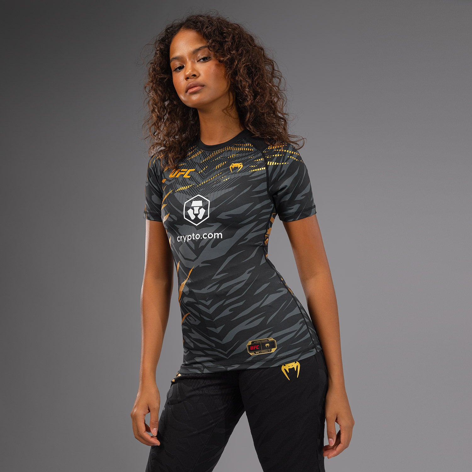 ufc-fusion-by-venum-authentic-fight-night-damen-rashguard-kurzarm-champion image 1