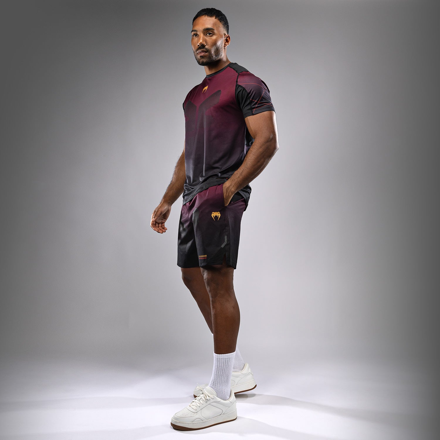 venum-tactical-xt-dry-tech-t-shirt-herren-schwarz-burgund-gold image 3
