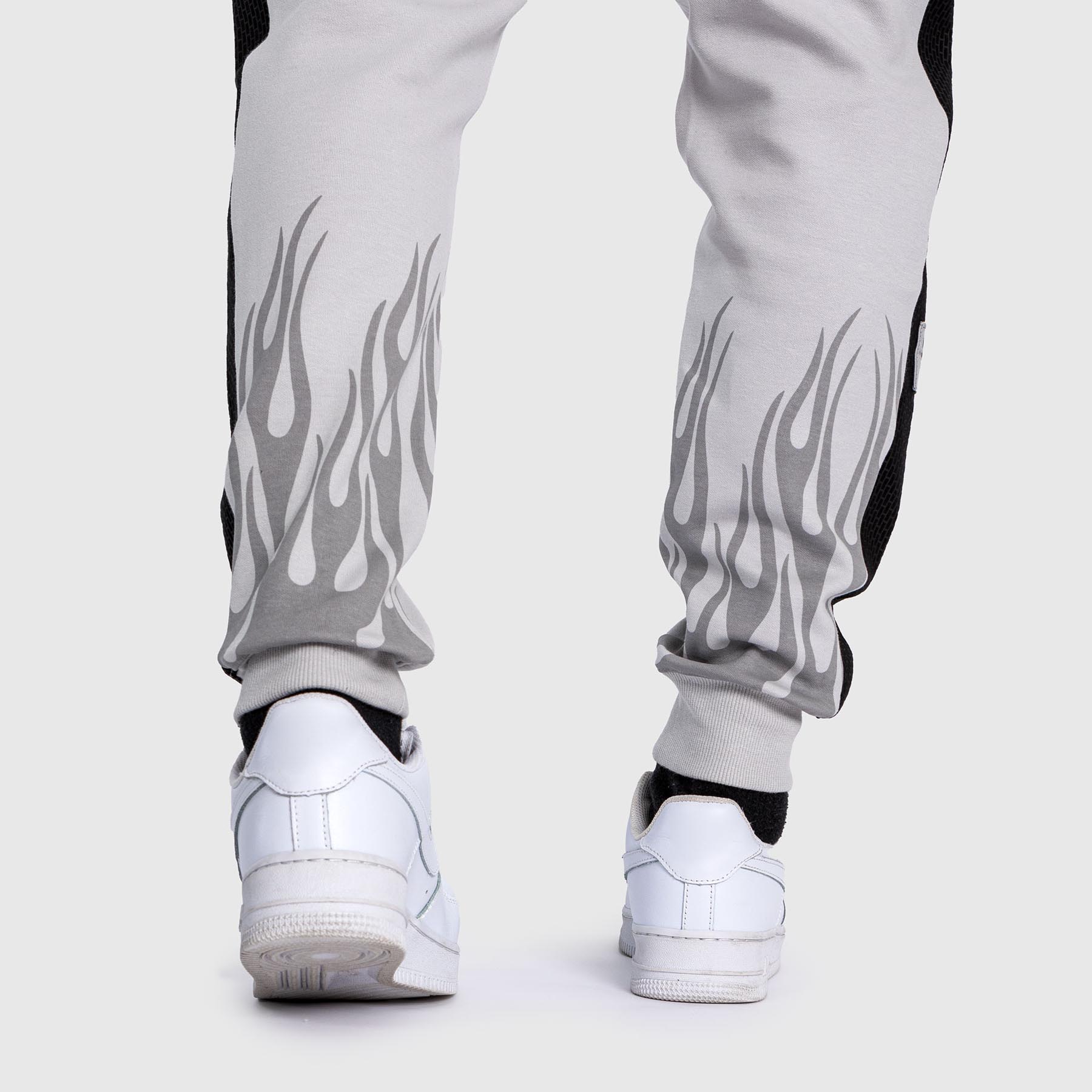 venum-x-dodge-demon-170-jogginghose-herren-grau-regular-fit image 7