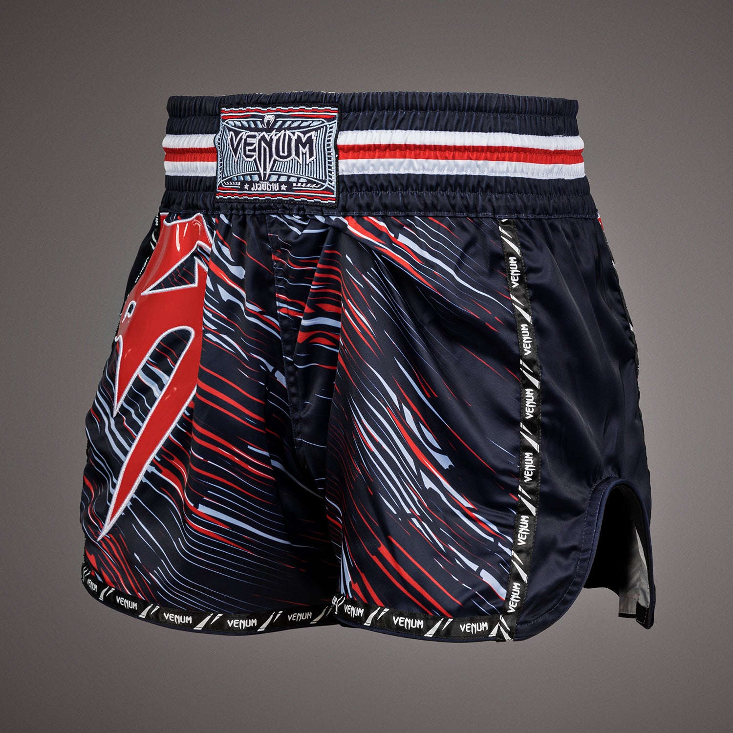 venum-giant-muay-thai-shorts-rot image 2