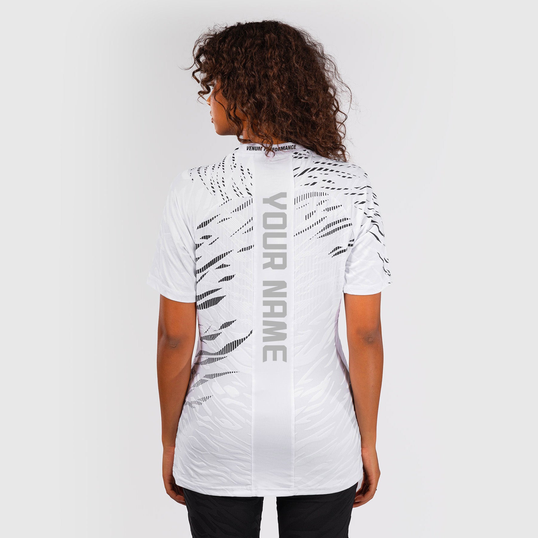 ufc-fusion-by-venum-authentic-fight-night-damen-walkout-jersey-wei image 1