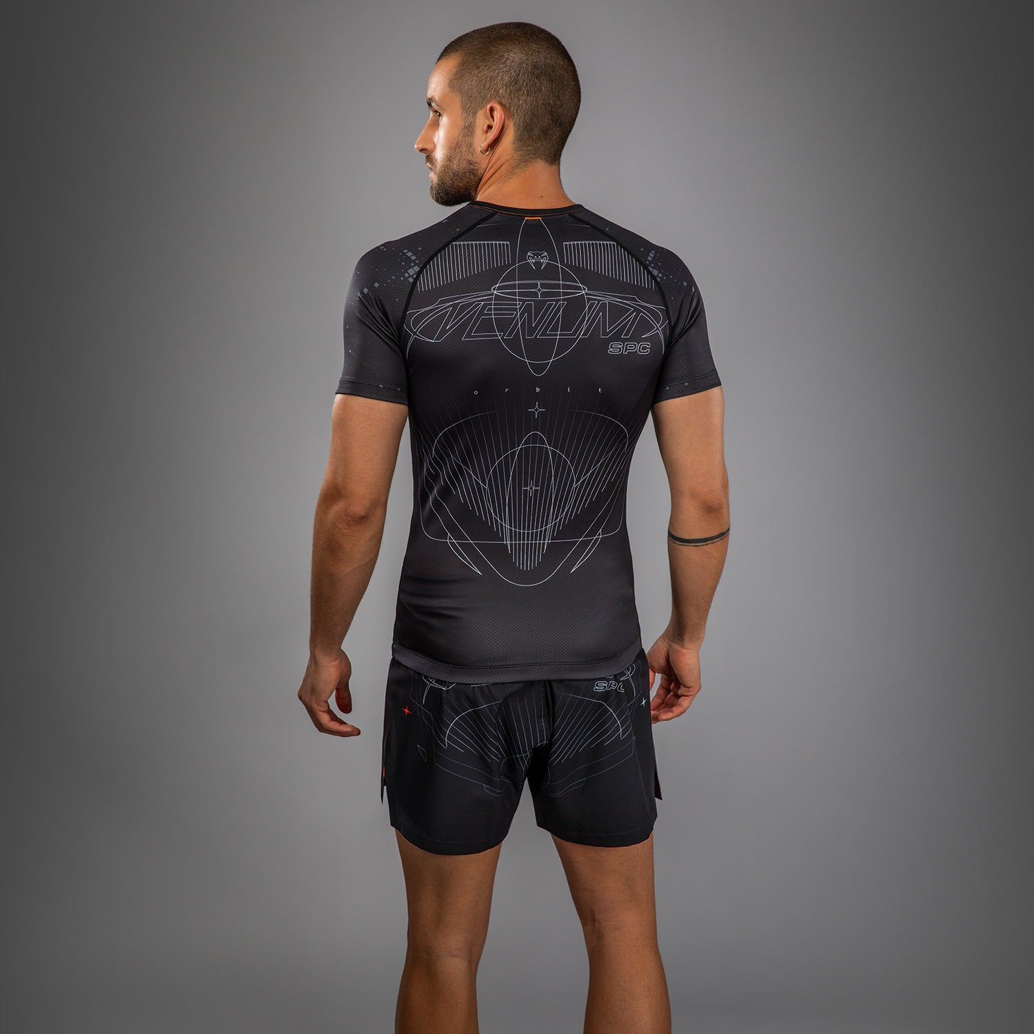 venum-eclipse-kurzarm-rashguard-schwarz-elfenbein image 3