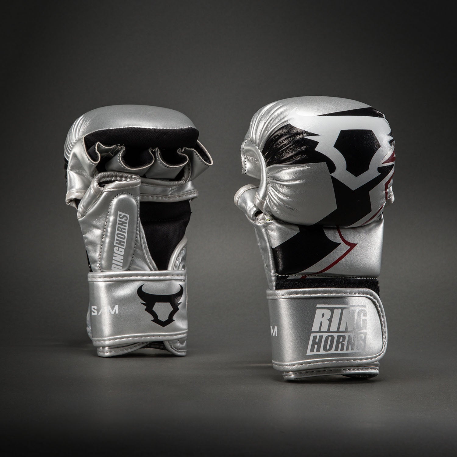 ringhorns-charger-by-venum-mma-sparringhandschuhe-silber-schwarz image 1