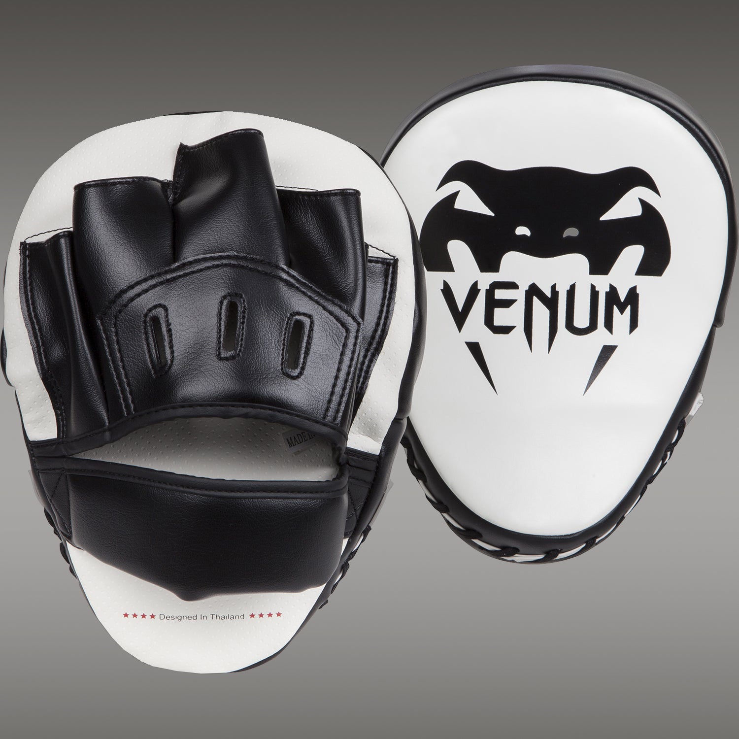 venum-light-handpratzen-wei-schwarz-paar image 1