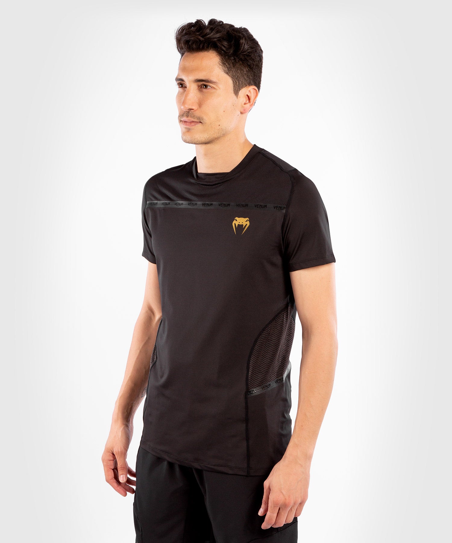 venum-g-fit-dry-tech-t-shirt-schwarz-gold image 2