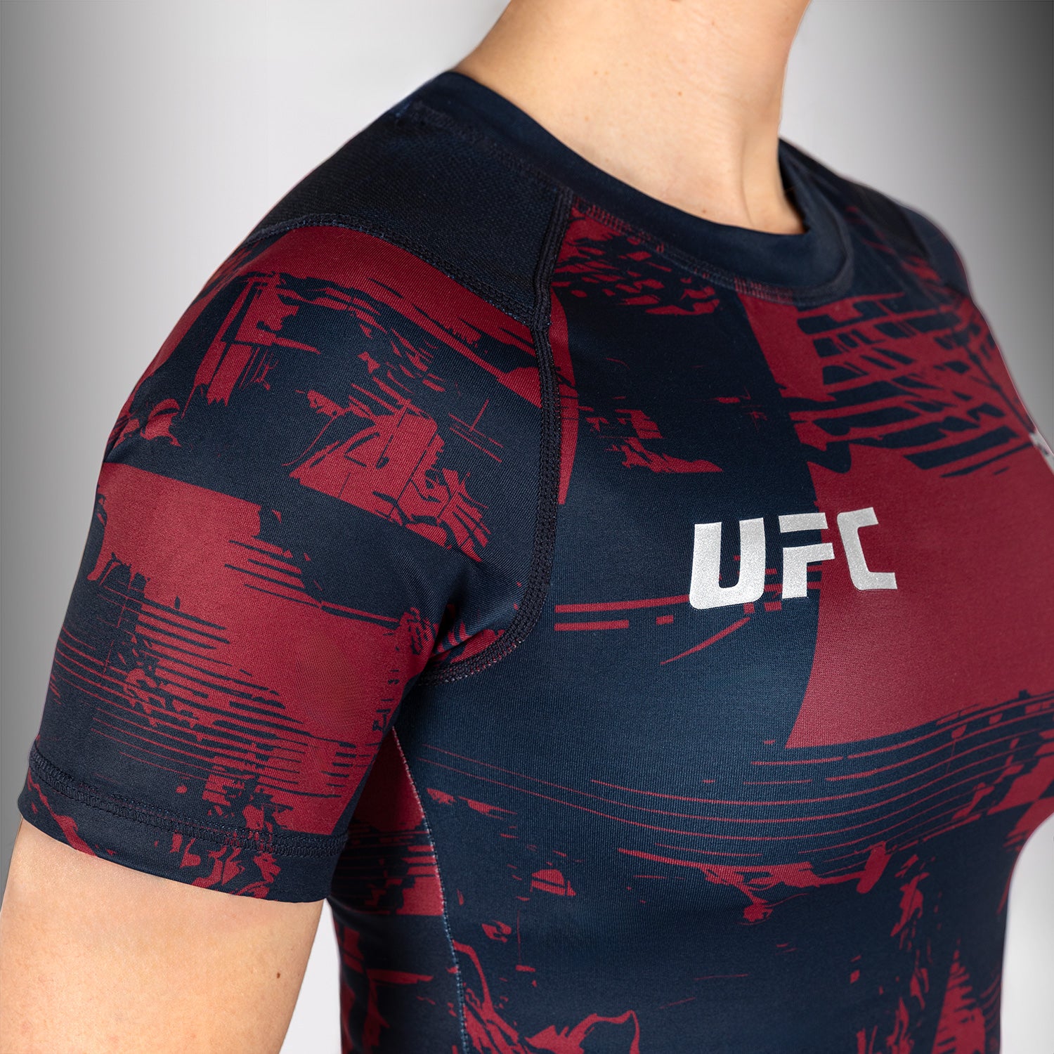 ufc-zenith-by-venum-authentic-fight-week-rashguard-damen-kurzarm-marineblau-burg image 5