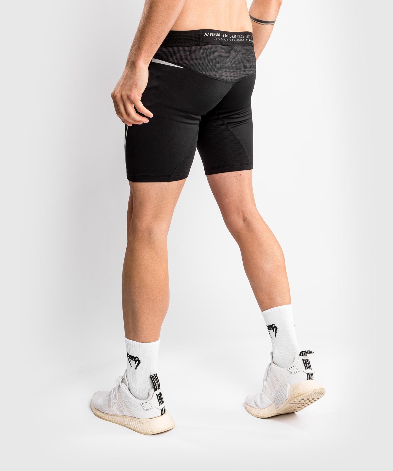 venum-tempest-2-0-vale-tudo-shorts-schwarz-grau image 4