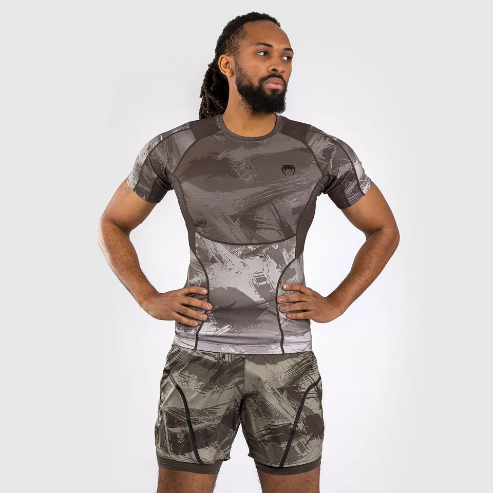 venum-electron-3-0-kurzarm-rashguard-sand image 1