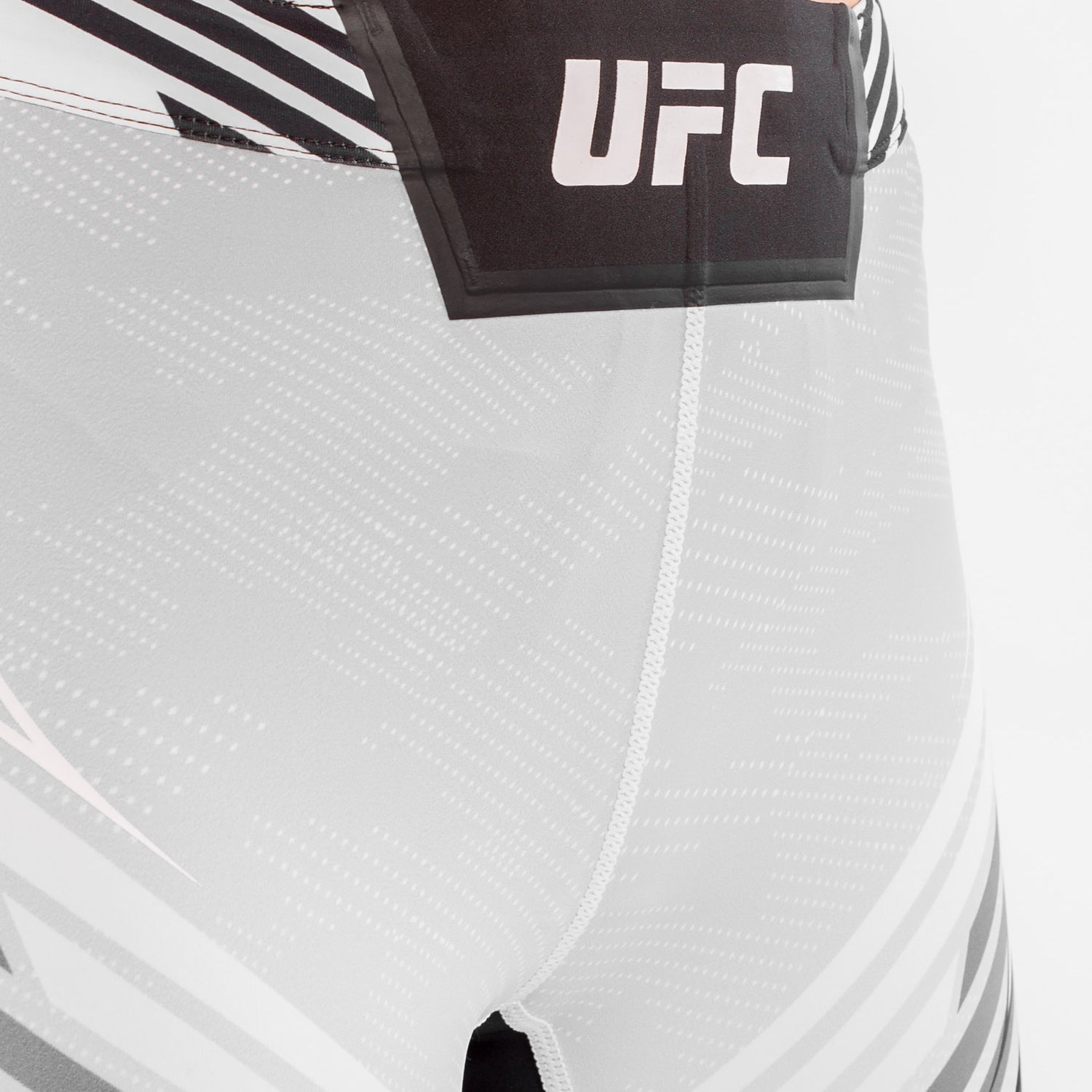 venum-ufc-authentic-fight-night-damen-vale-tudo-shorts-long-fit-wei image 6