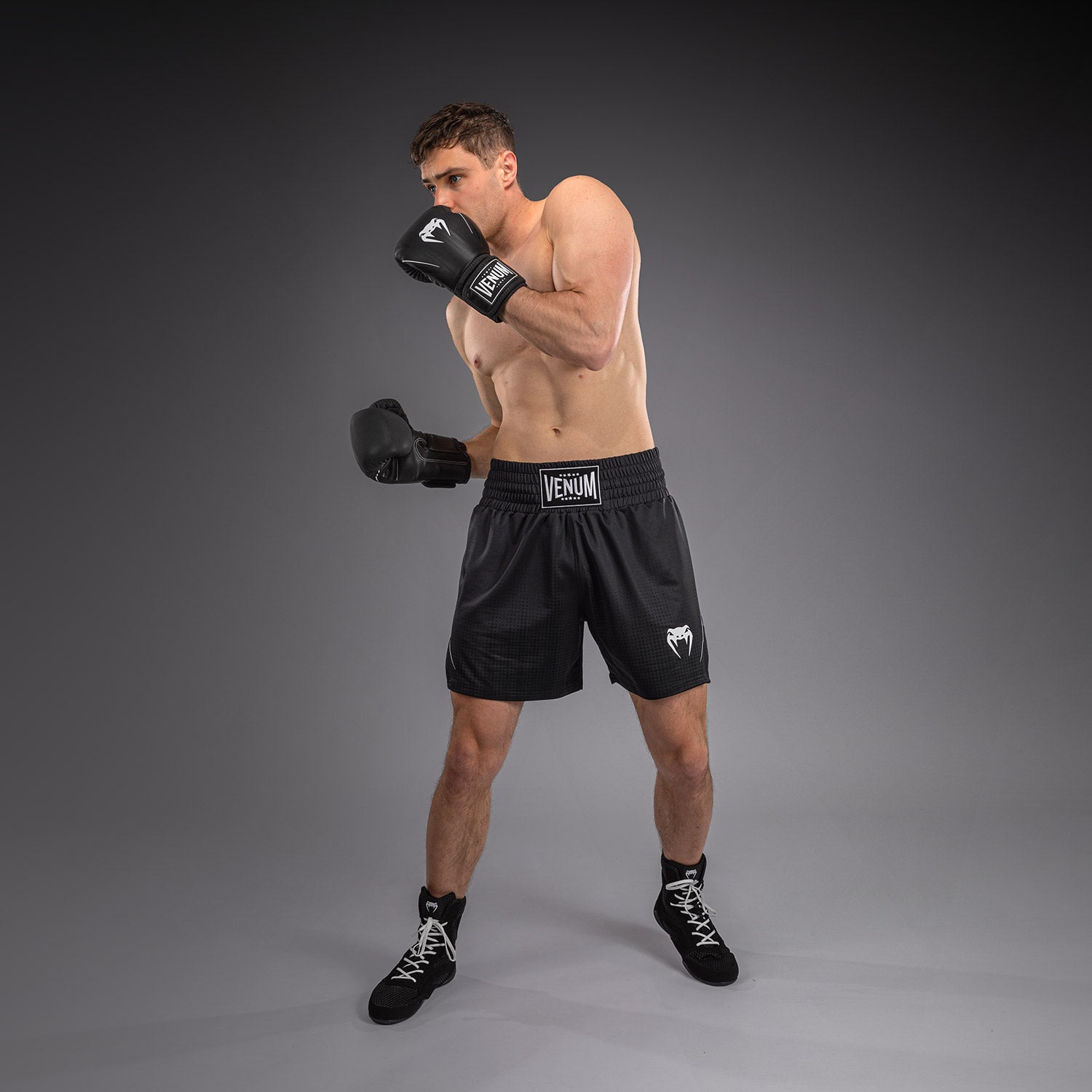 venum-stealth-boxshorts-herren-schwarz-wei image 4