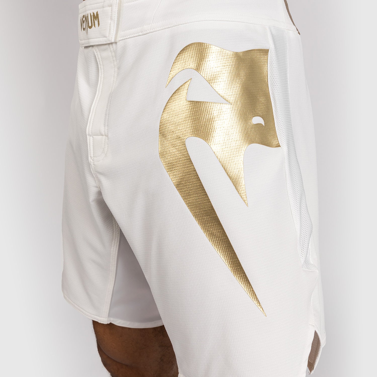 venum-light-5-0-fight-shorts-wei-gold-f-r-herren image 7