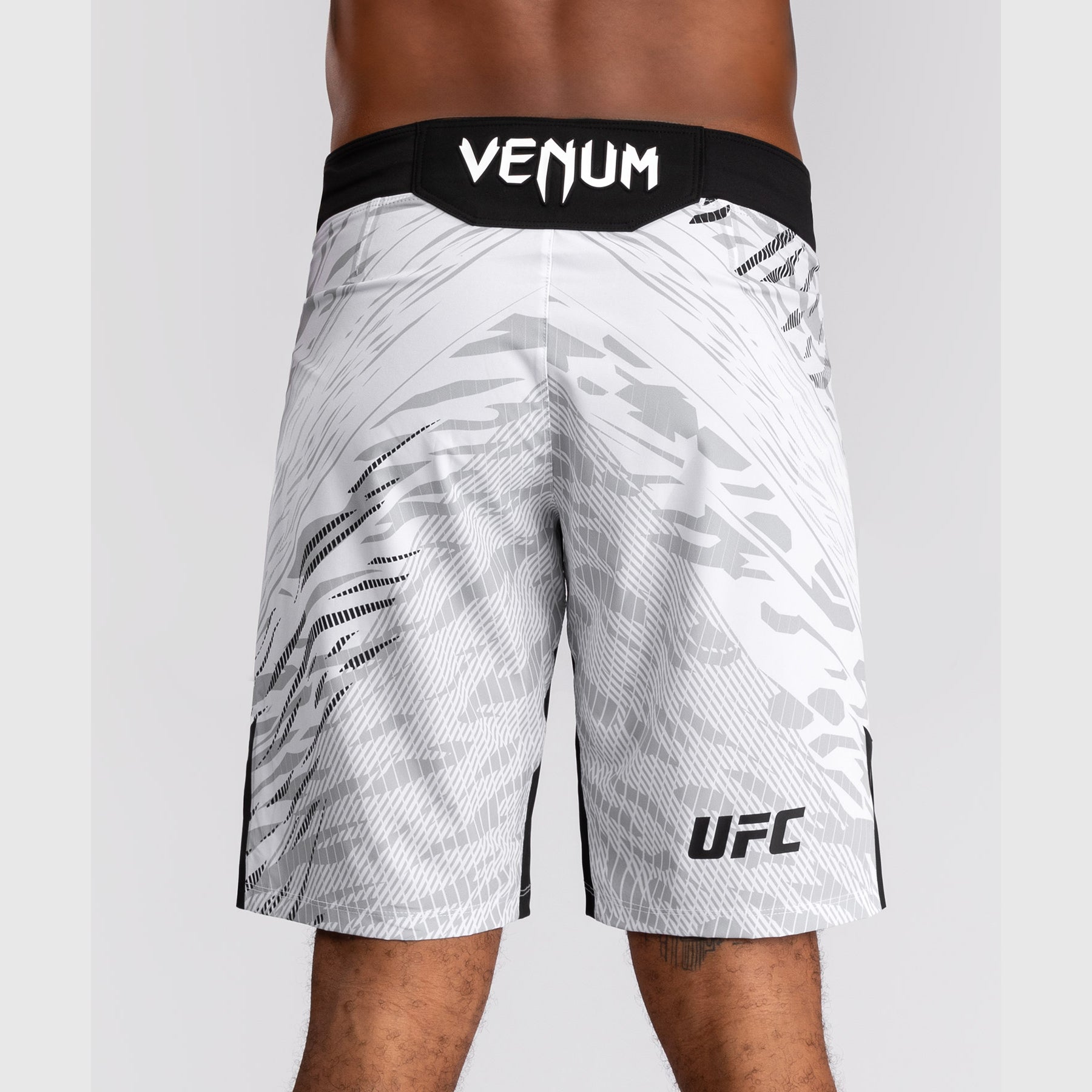 ufc-fusion-by-venum-personalized-authentic-fight-night-fight-short-herren-long-f image 4