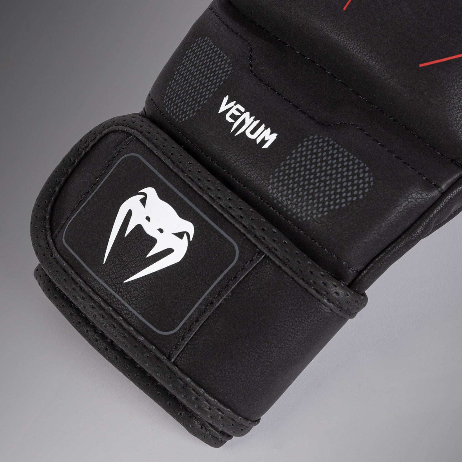 venum-tactical-xt-sparringhandschuhe-schwarz-feuerrot image 4