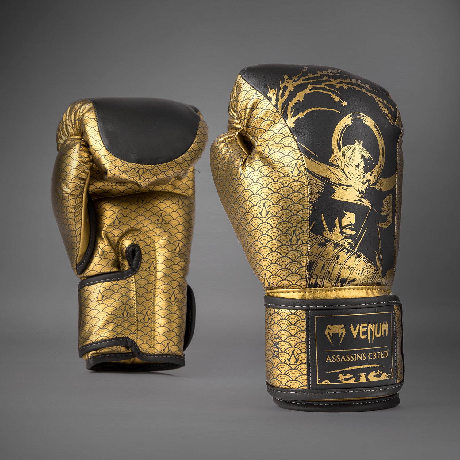 venum-x-assassin-s-creed-shadows-boxhandschuhe-schwarz-gold image 1