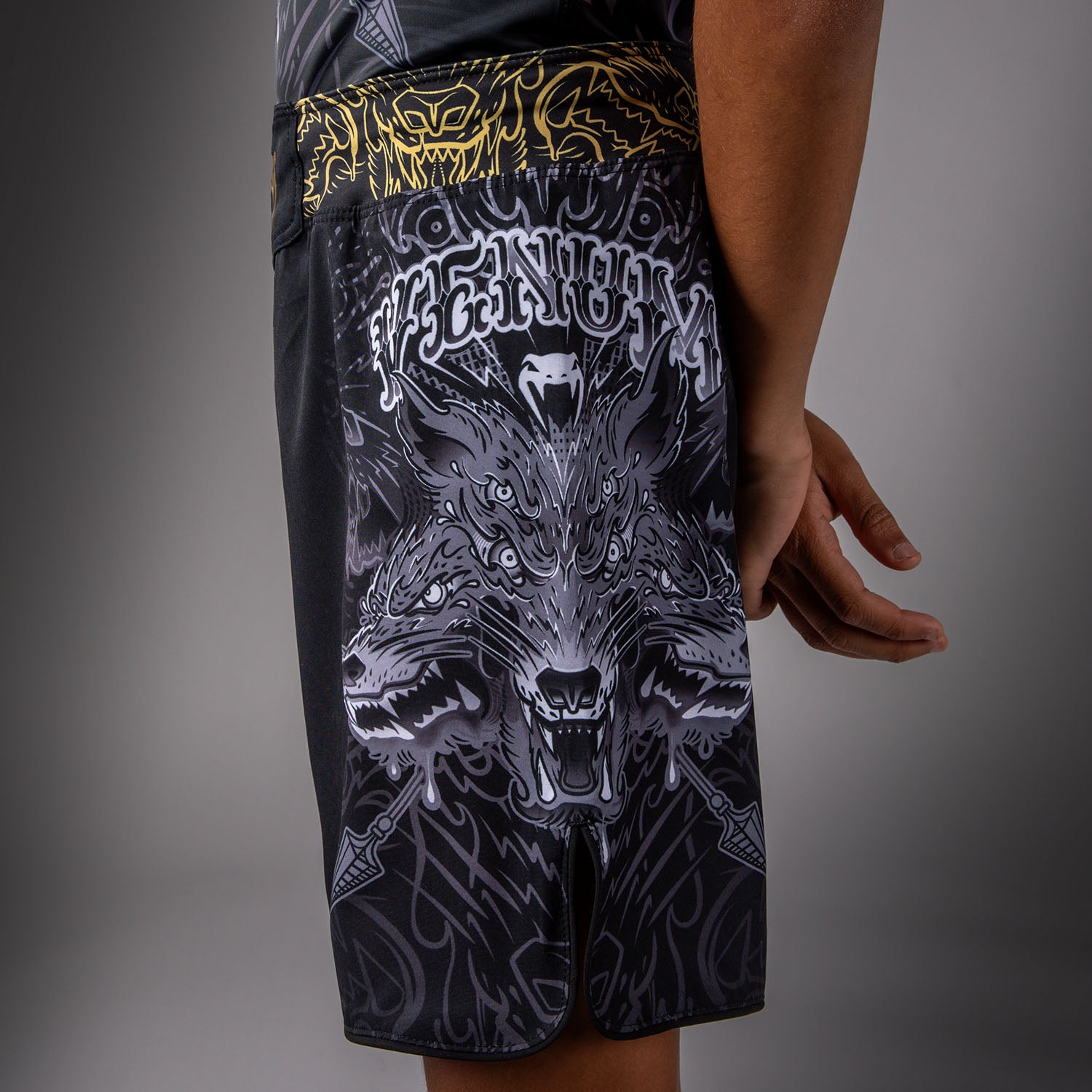 venum-wolf-atak-kinder-fightshorts-schwarz-grau image 5