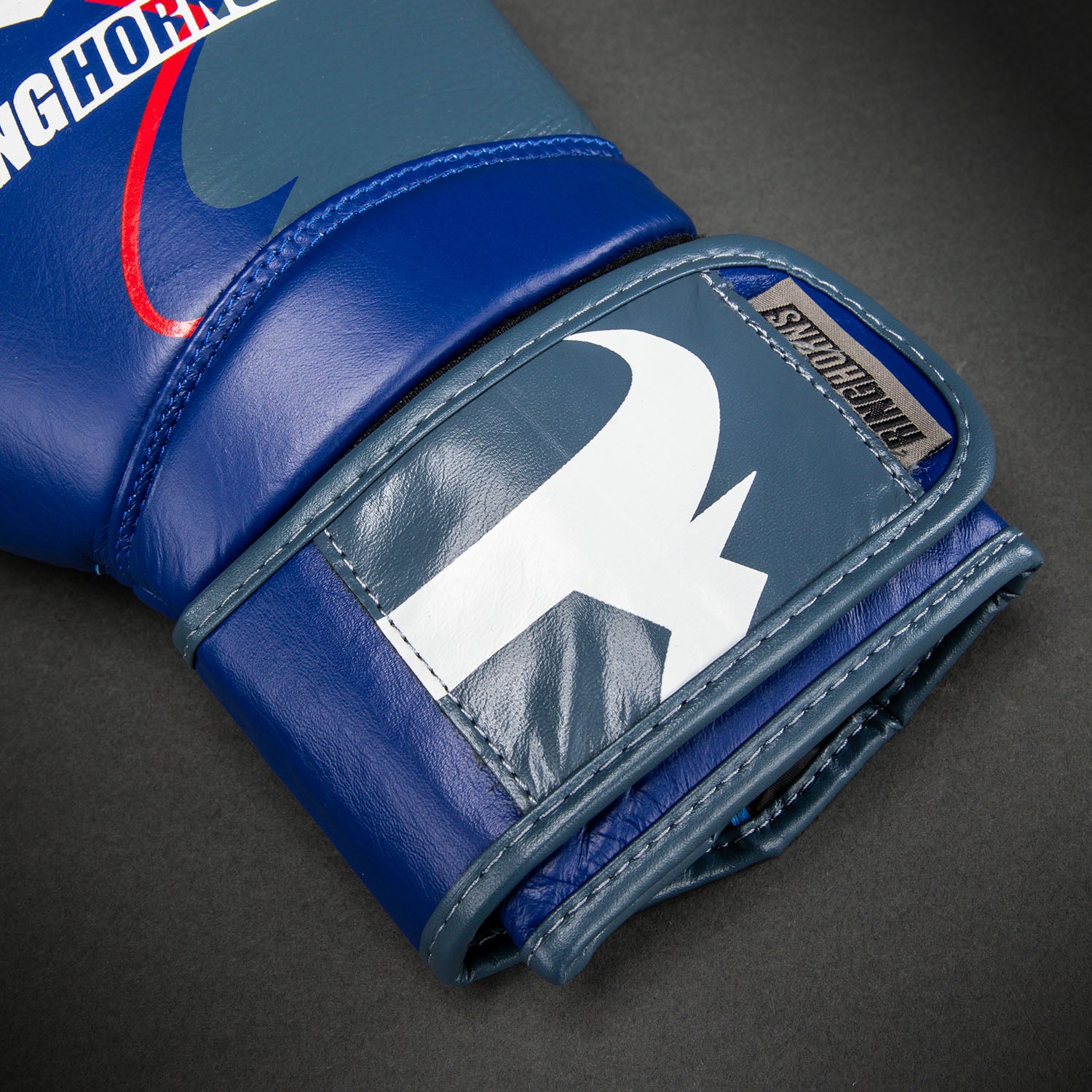 venum-ringhorns-charger-boxhandschuhe-marineblau-rot image 3
