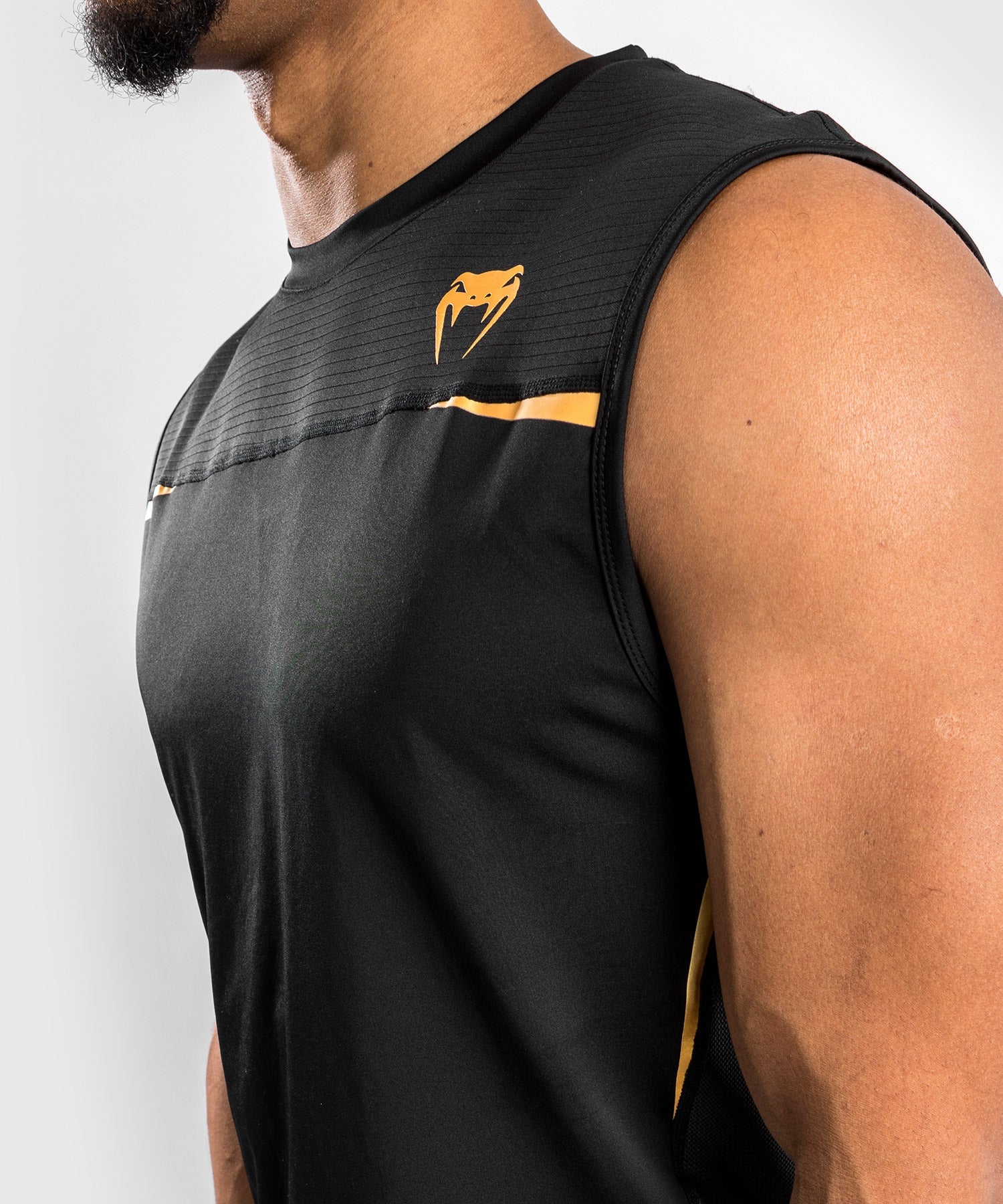 venum-tempest-2-0-dry-tech-tank-top-schwarz-gold image 2
