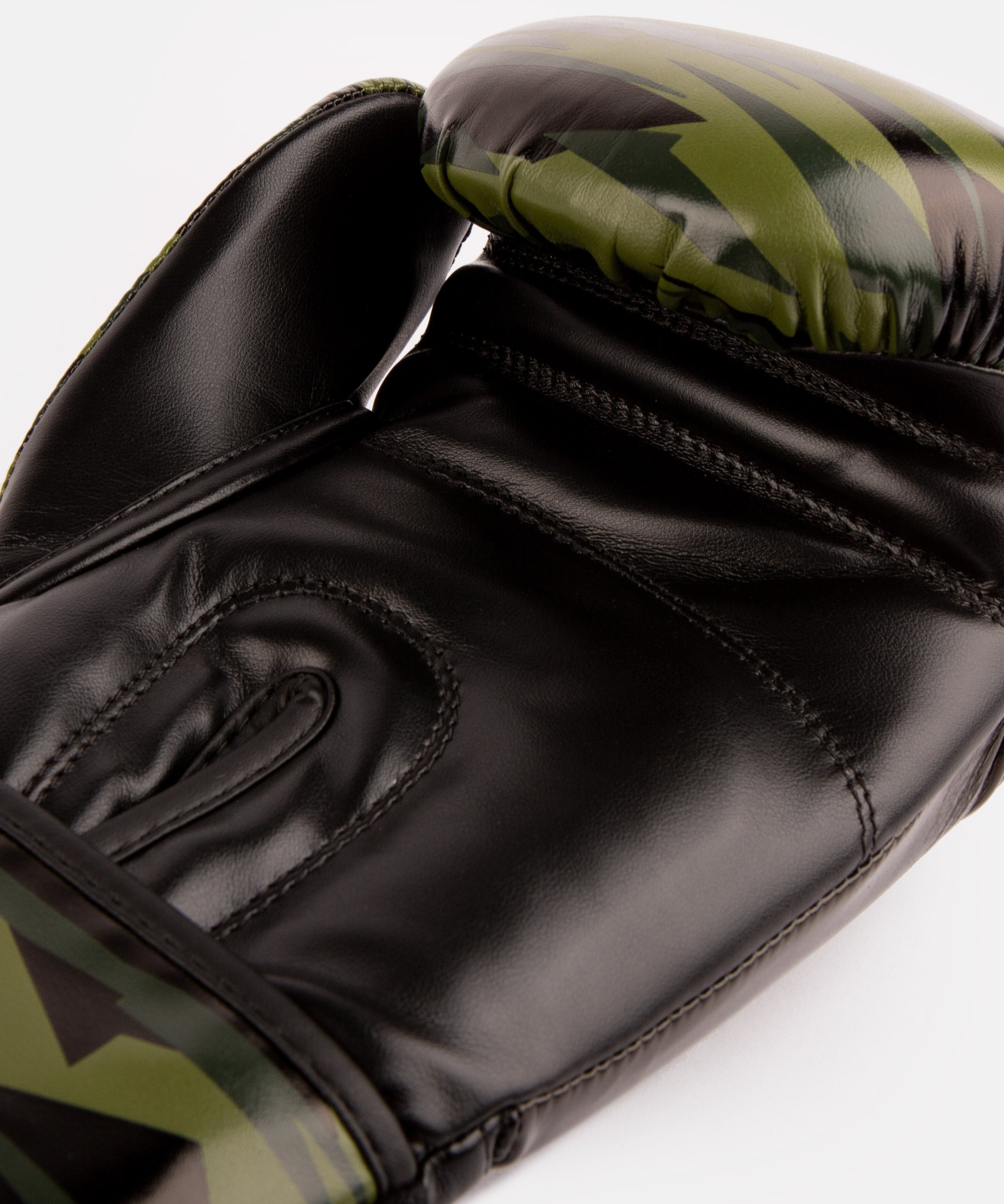 venum-contender-2-0-boxhandschuhe-khaki-camo image 6