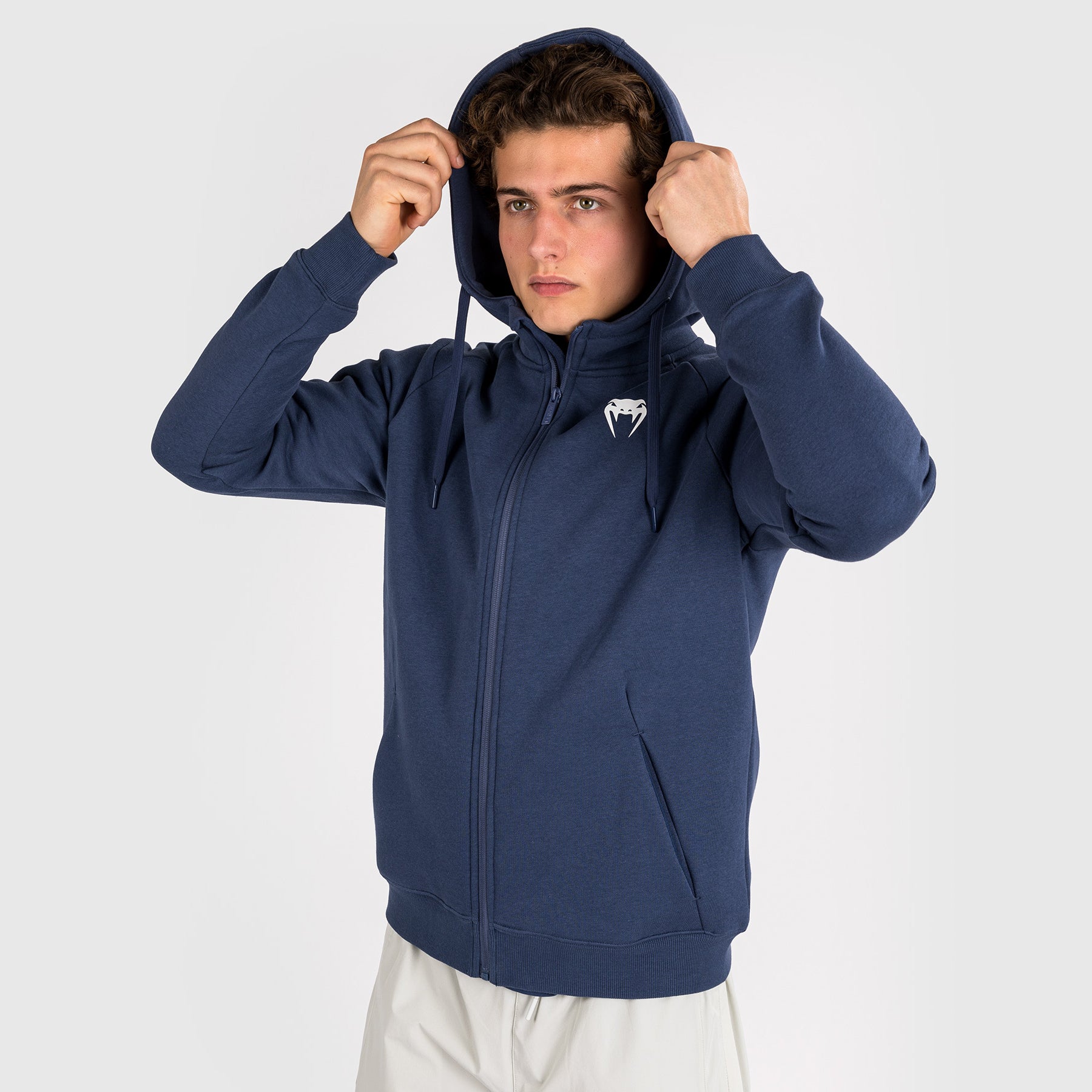 venum-strikeland-full-zip-hoodie-marineblau-herren image 4