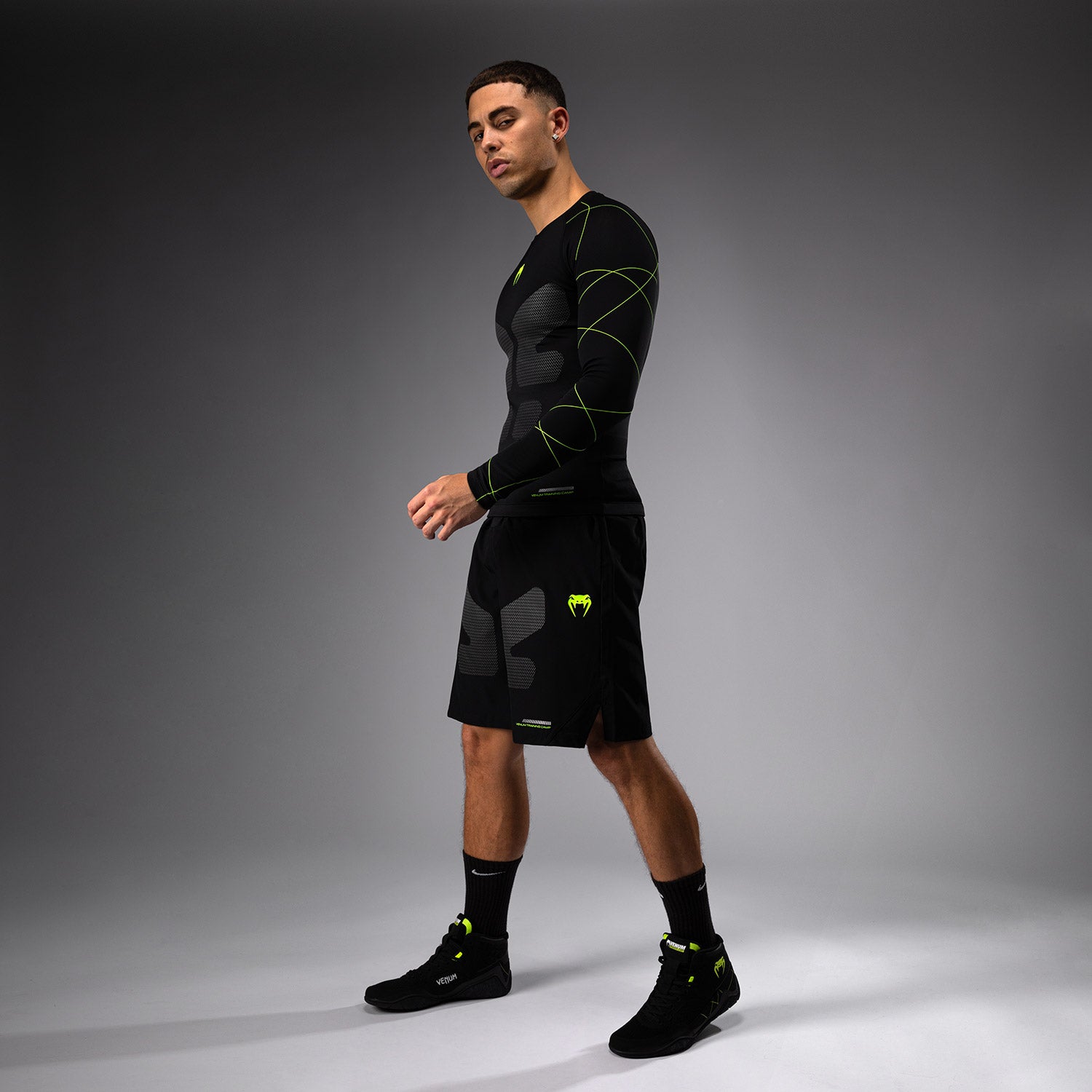 venum-training-camp-4-0-langarm-rashguard-herren-schwarz-neongr-n image 2