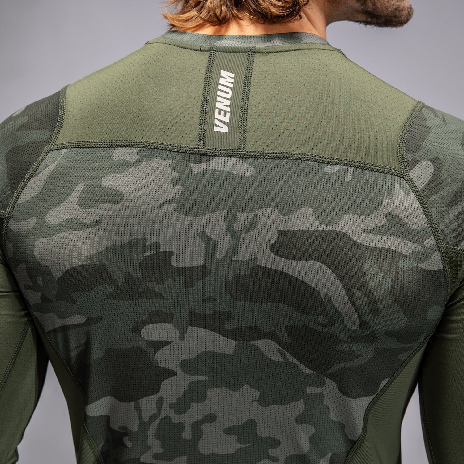 venum-g-fit-air-herren-langarm-rashguard-armee-camouflage image 6