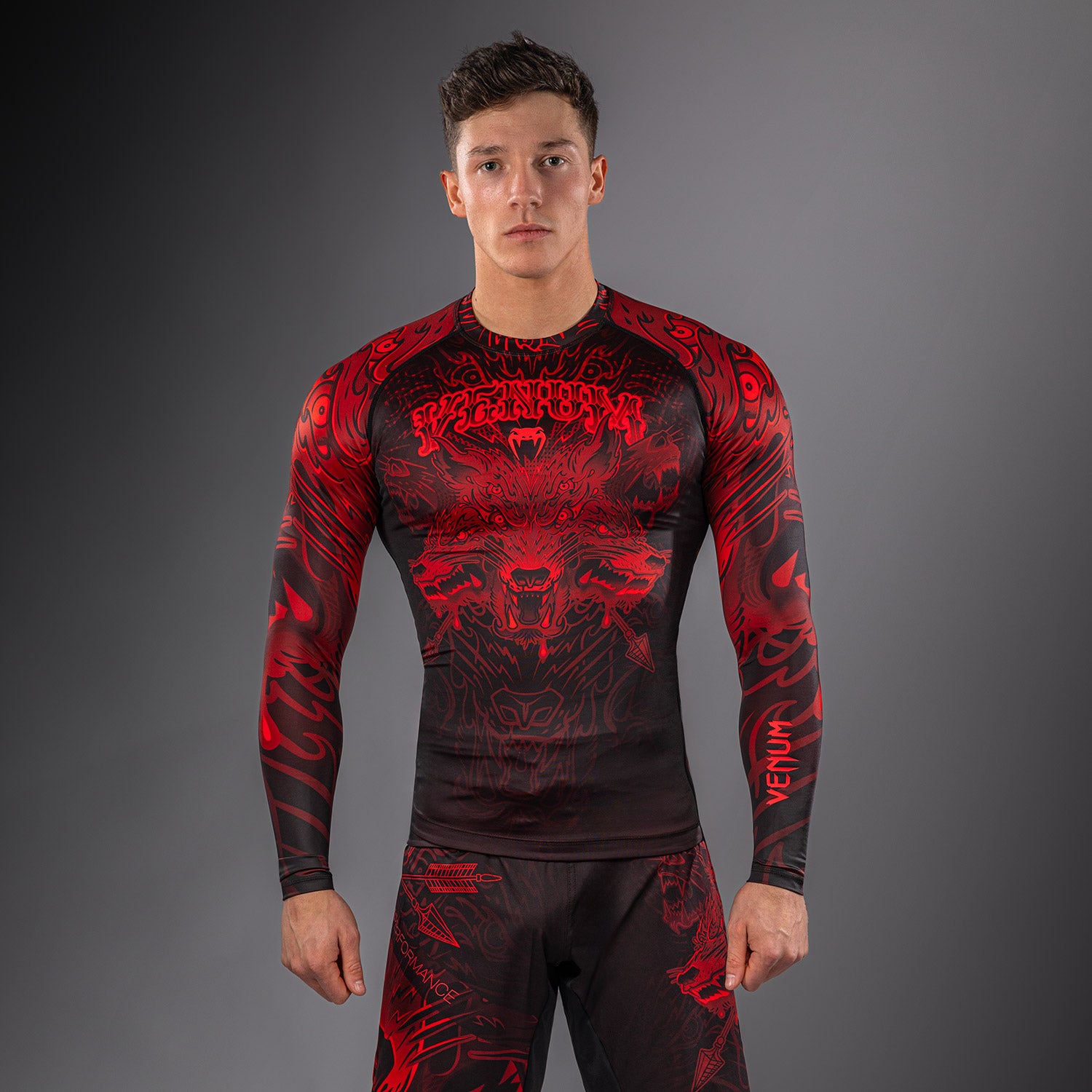 venum-wolf-atak-langarm-rashguard-schwarz-rot image 2