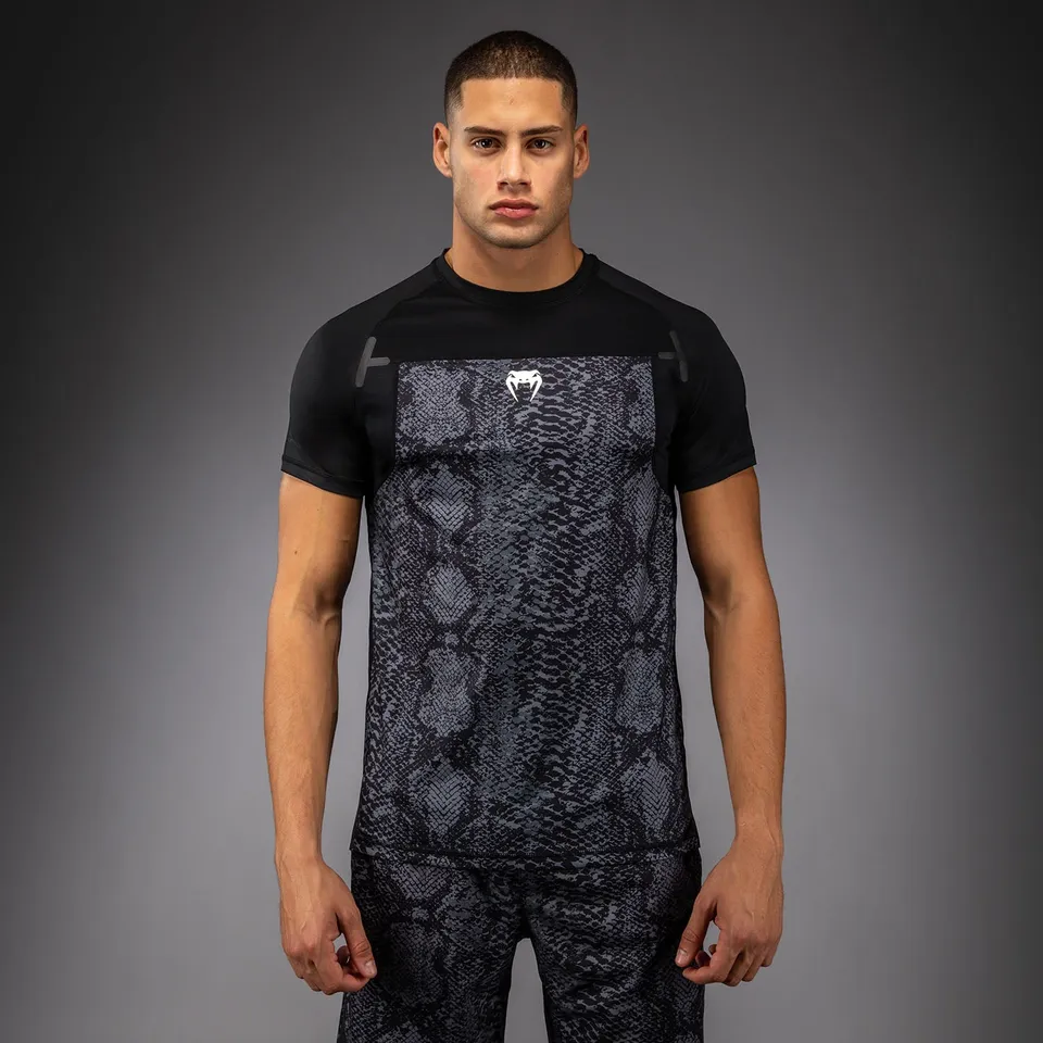 venum-g-fit-scales-dry-tech-t-shirt-herren-schwarz-anthrazitgrau image 1