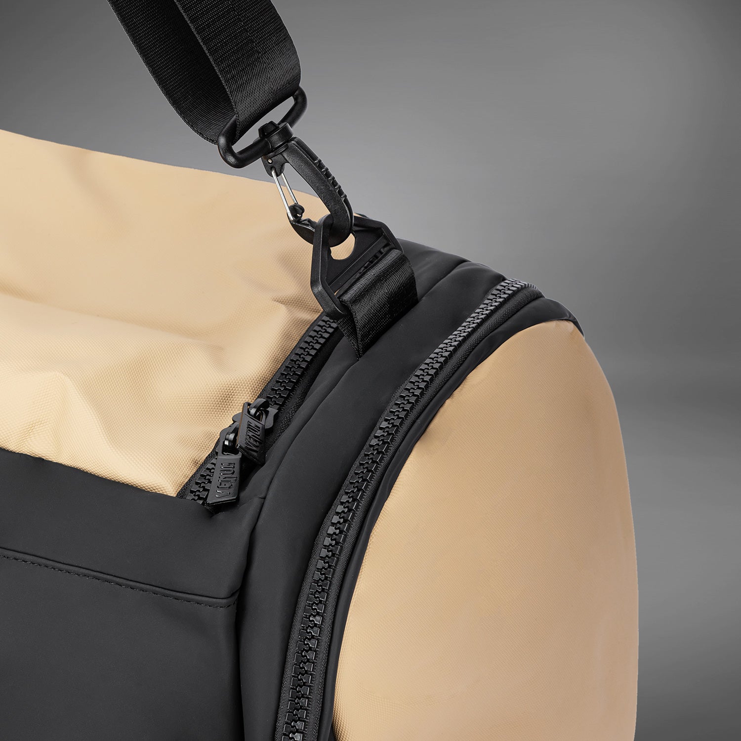 venum-evo-2-trainer-lite-sporttasche-55-63l-schwarz-sand image 5