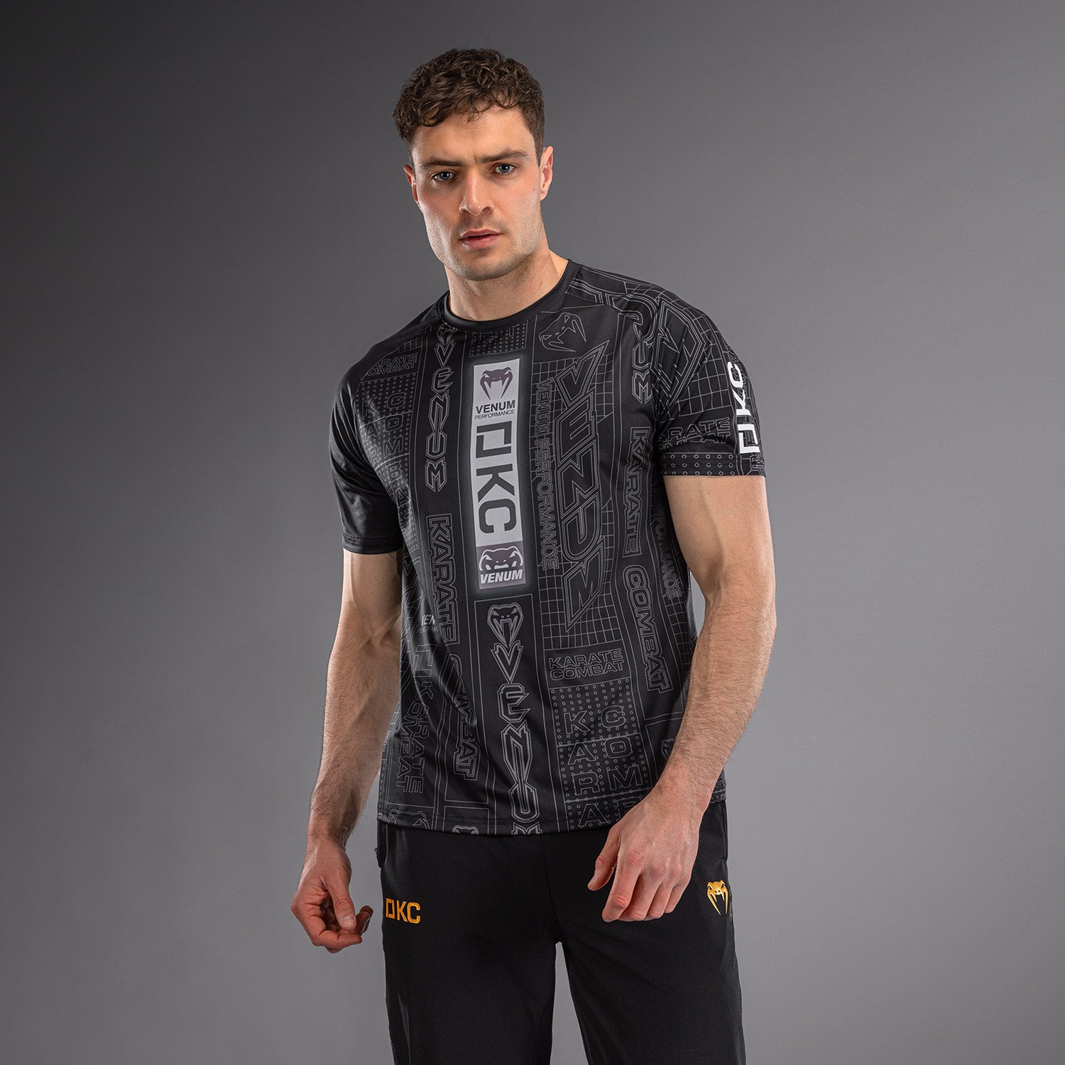 venum-karate-combat-dry-tech-t-shirt-schwarz-grau-herren image 1